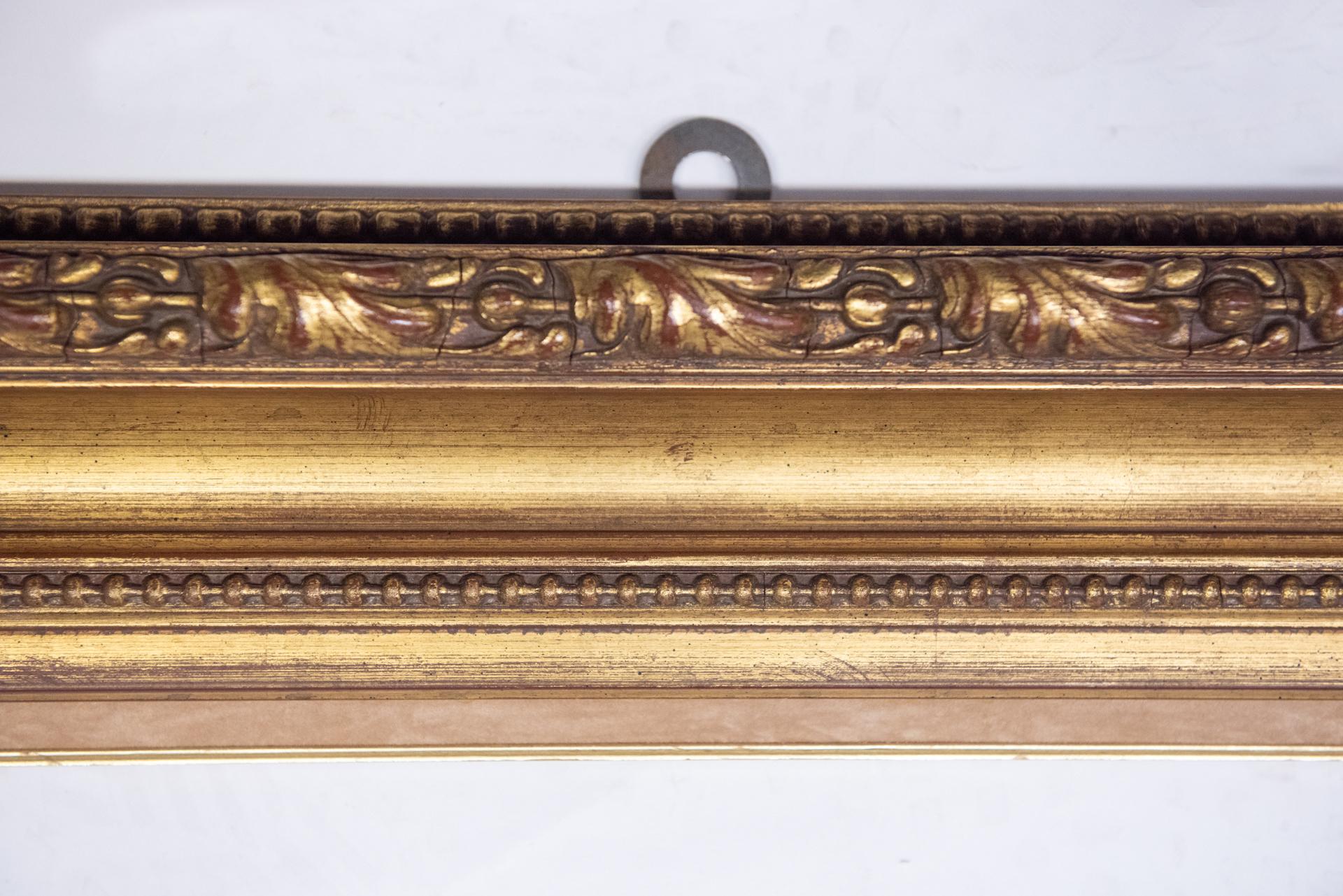 Grand cadre en bois doré ancien, également pour miroir en vente 1