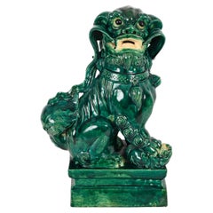 Antico grande cane leone verde, ceramica cinese smaltata,  Inizio del 20° secolo
