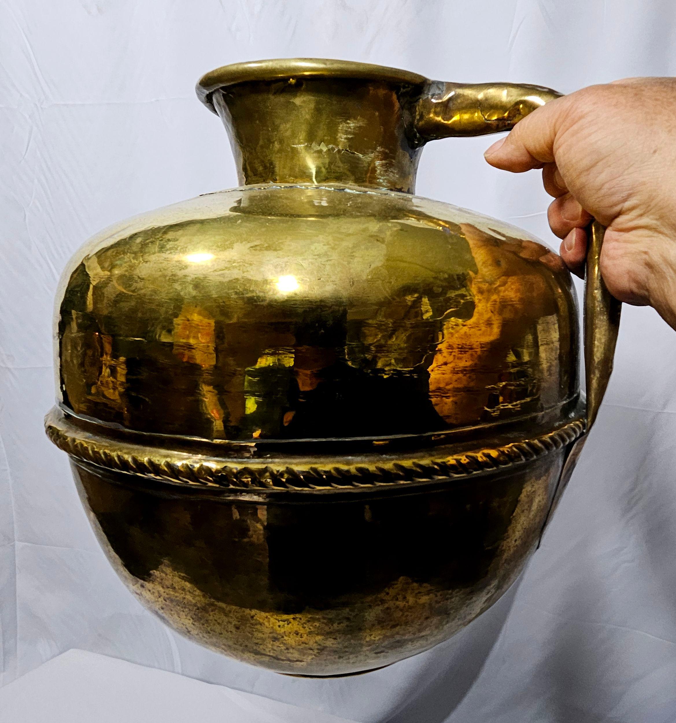 Antique Large Heavy with Handle  Brass Jar  19th Century For Sale 6