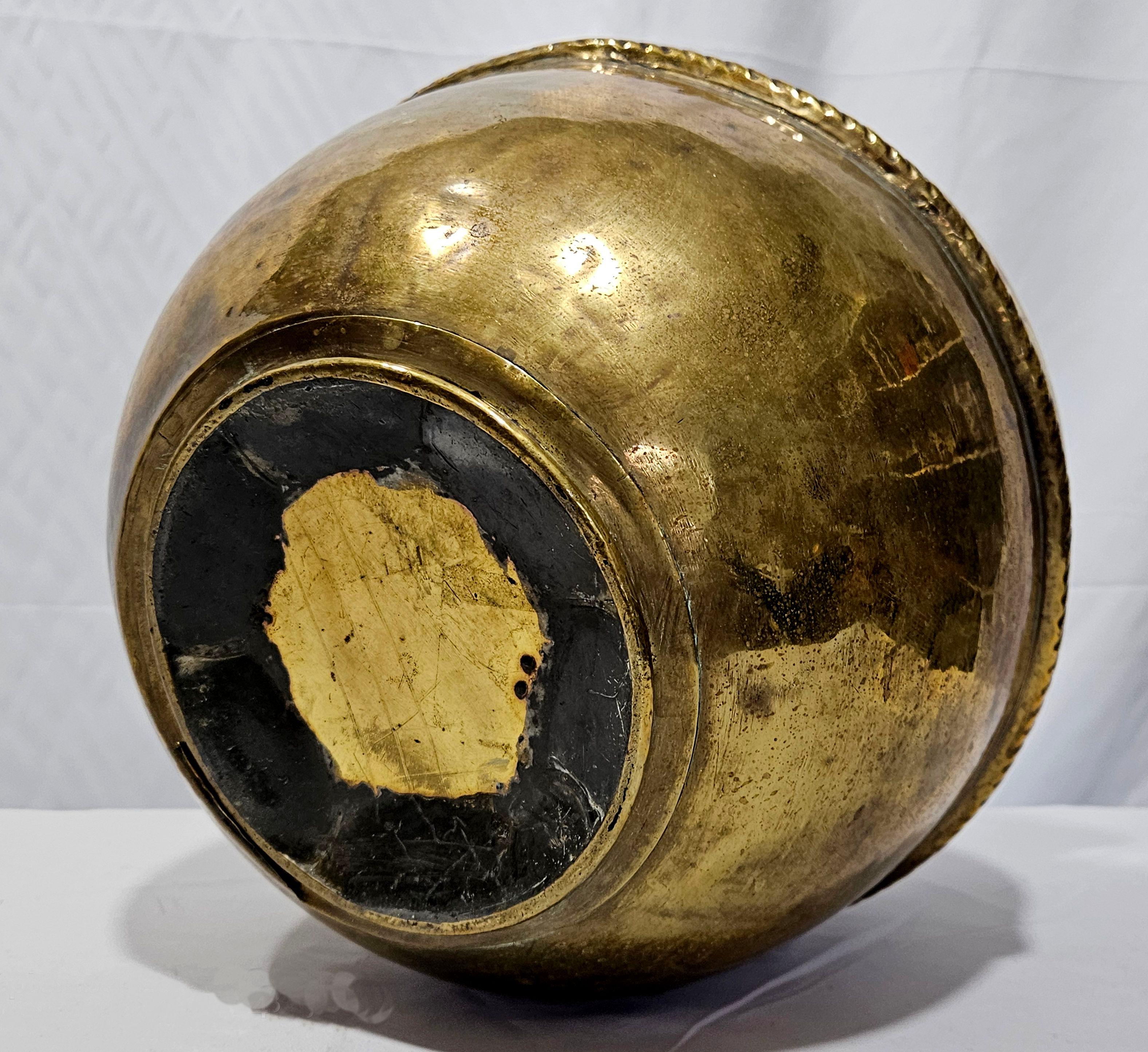 Antique Large Heavy with Handle  Brass Jar  19th Century For Sale 4