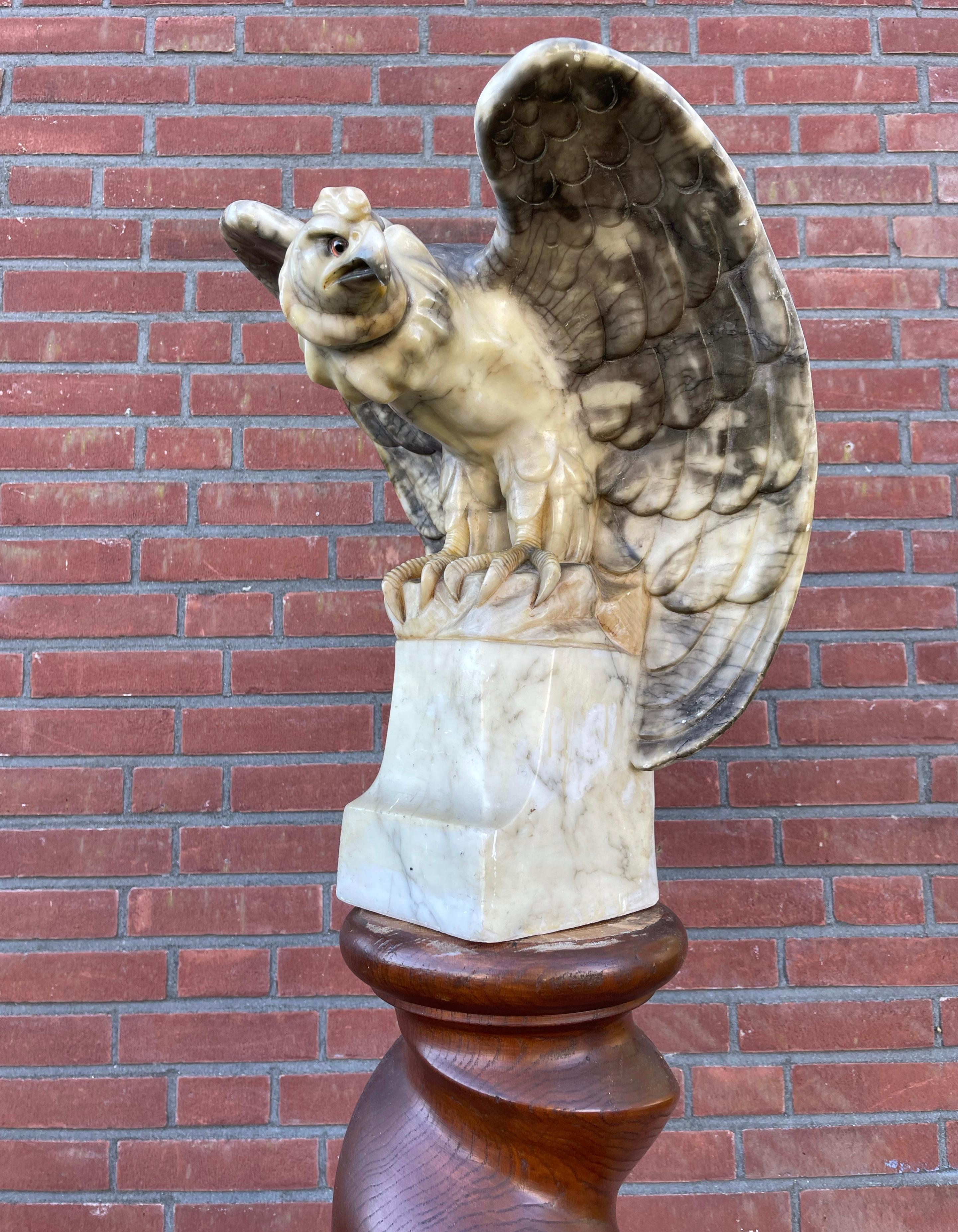 Antique Large & Impressive Alabaster Harpy Eagle Sculpture with Spreads Wings In Good Condition For Sale In Lisse, NL