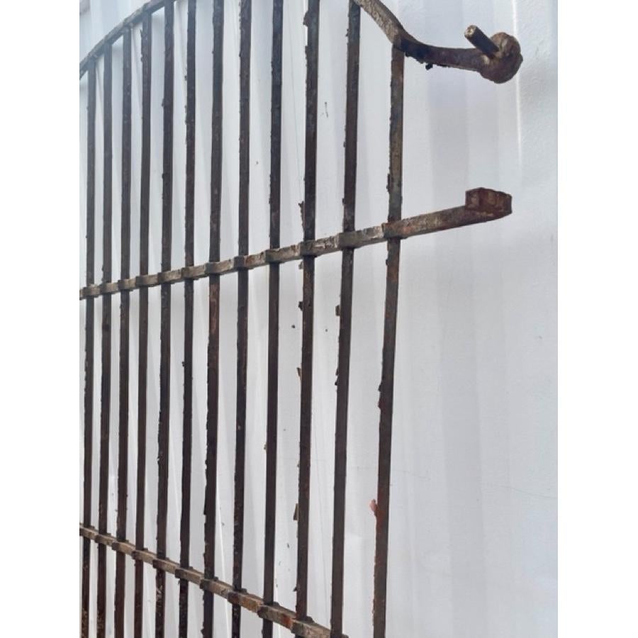 Antique Large Iron Hand Forged Grid In Good Condition For Sale In Scottsdale, AZ