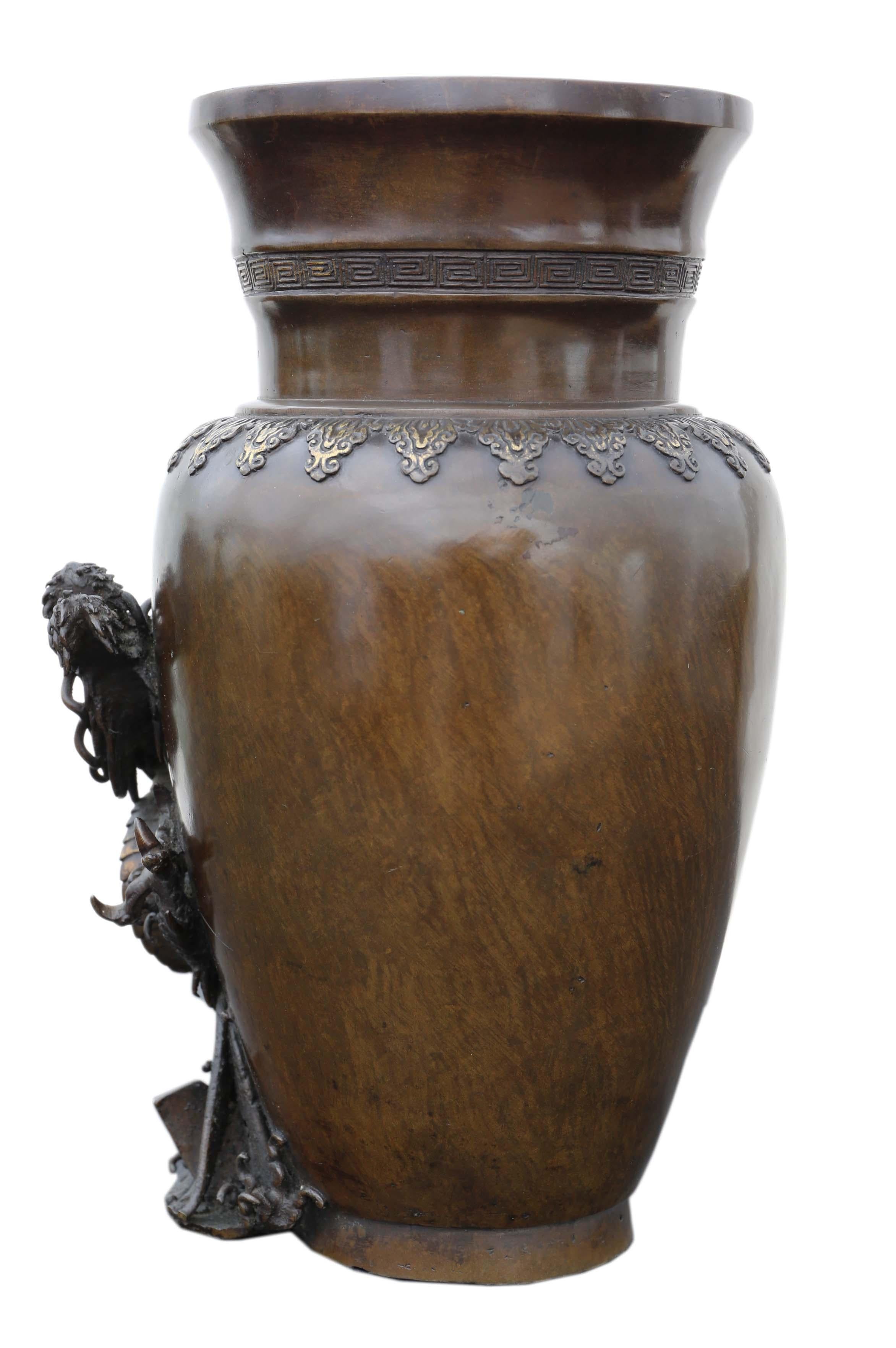 Large signed Japanese 19th century Meiji period bronze dragon vase.
Would look amazing in the right location. The very best color and patina. Exudes quality.
Overall maximum dimensions: ~32cm high x 20cm diameter (inner mouth 13m diameter). Weighs