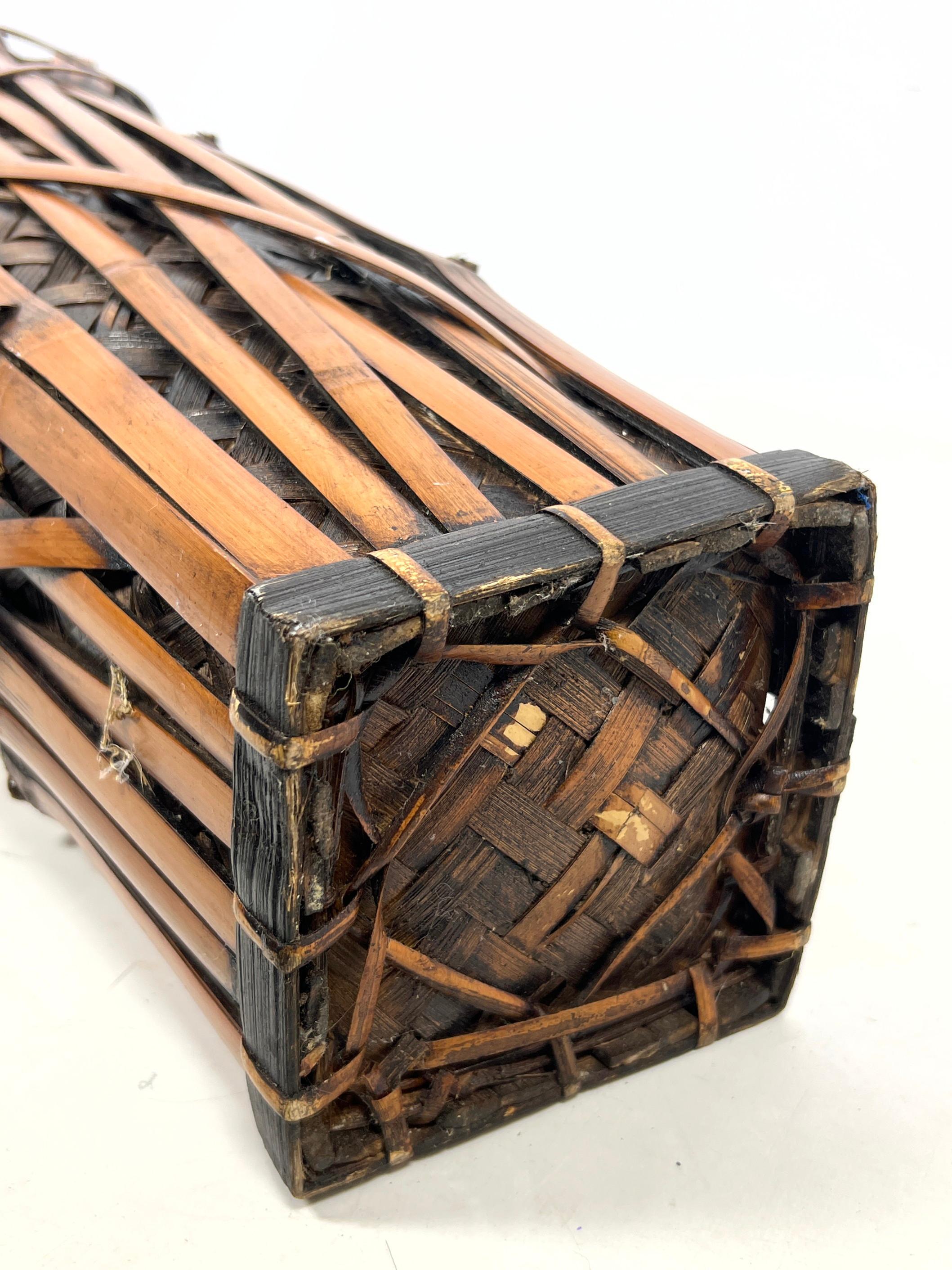 Grand panier japonais ancien en bambou Ikebana de la période Meiji en vente 3
