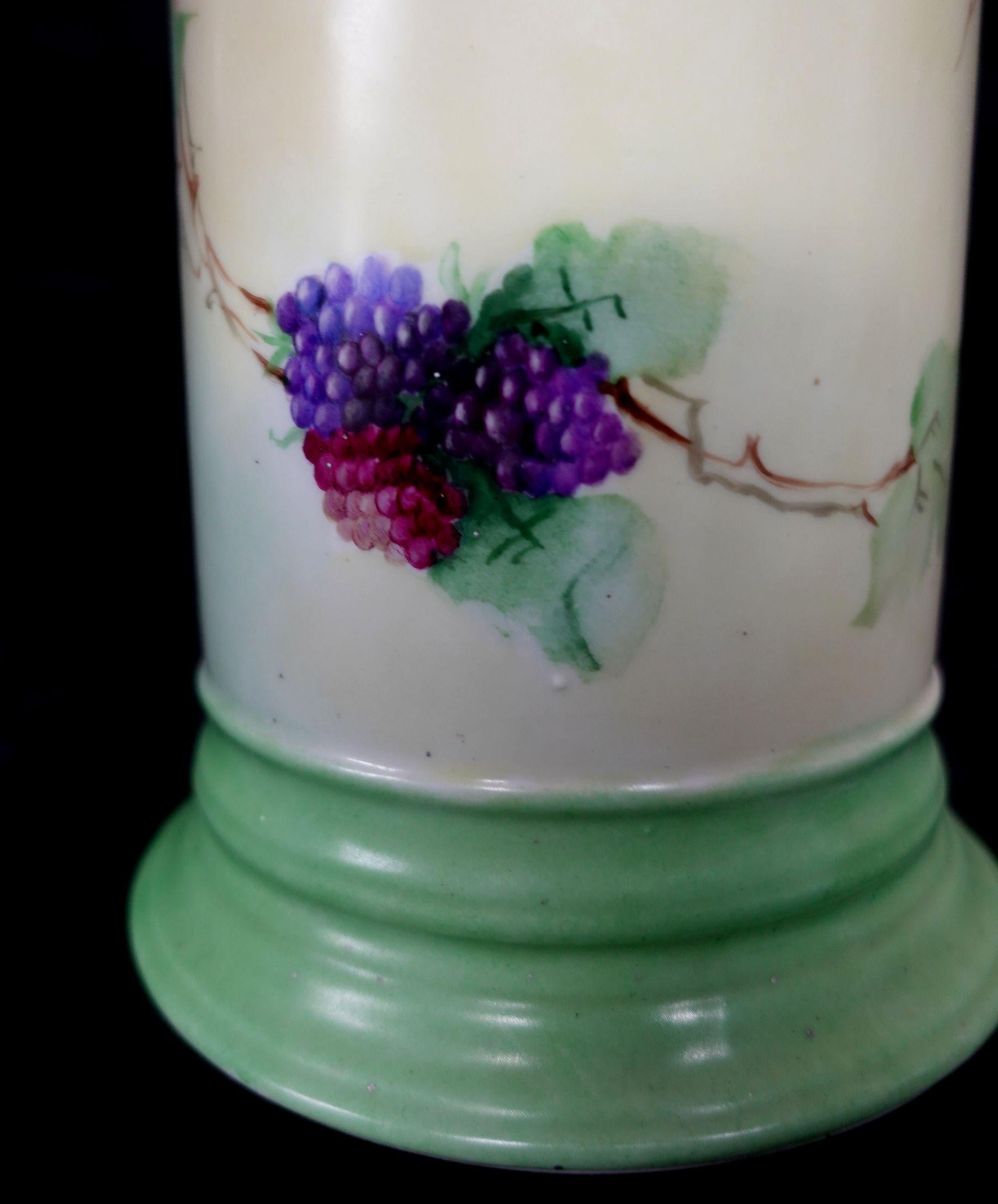 Antique Large JP French Floral Tankard, #Ric00030 Porcelana en venta