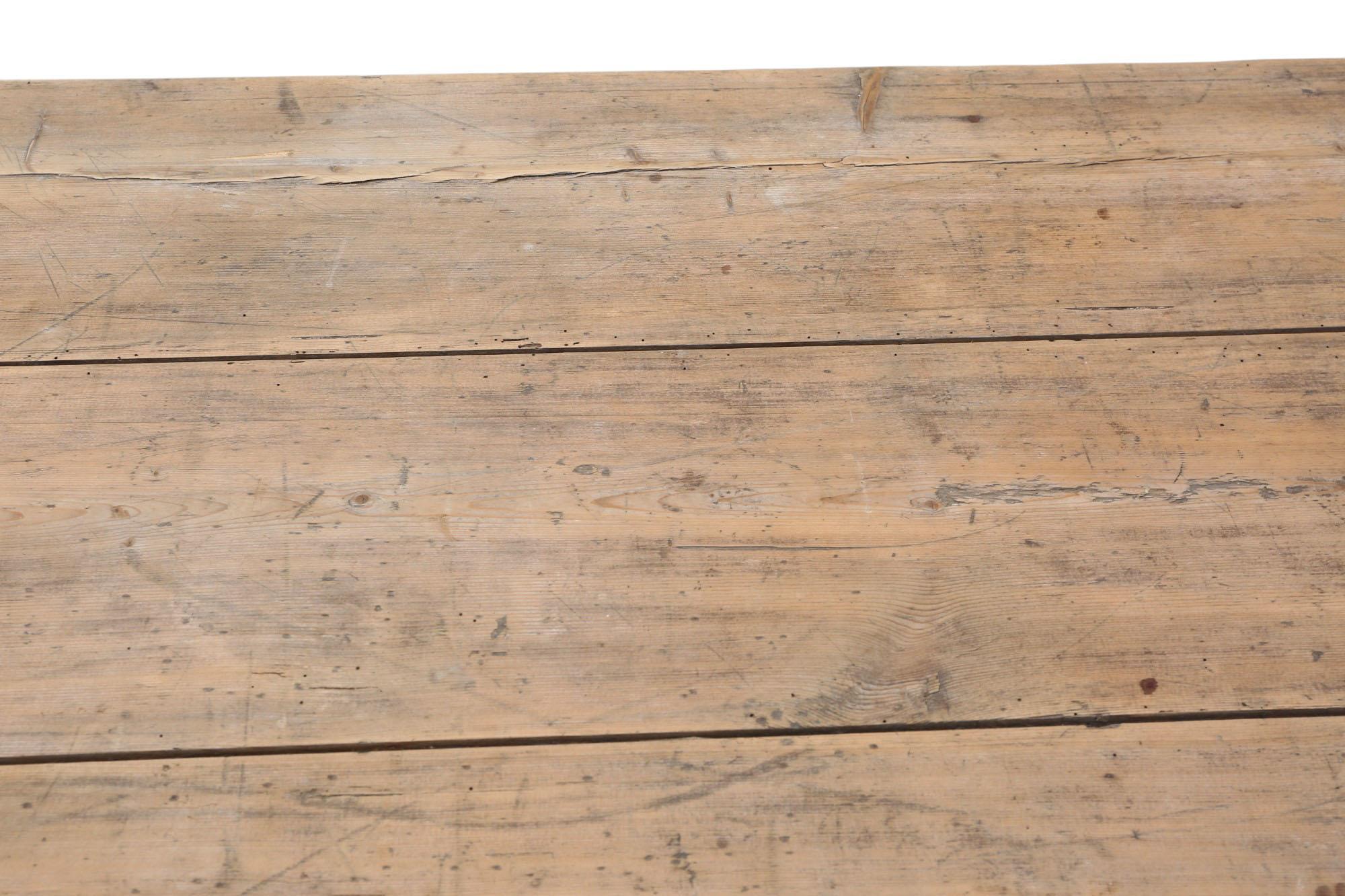 Antique Large Long Pine Refectory Dining Table – Kitchen Farmhouse Table c.1900 For Sale 10
