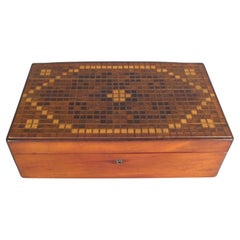Antique Large Mahogany Box with Exotic Wood Inlay - Geometric Pattern - 1Y147
