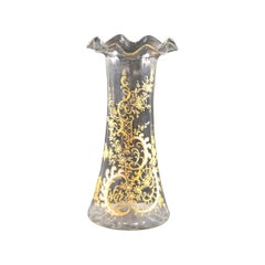 Antike und große Vase aus mundgeblasenem Glas, Moser-Schule, hand emailliert und vergoldet, 19. Jahrhundert