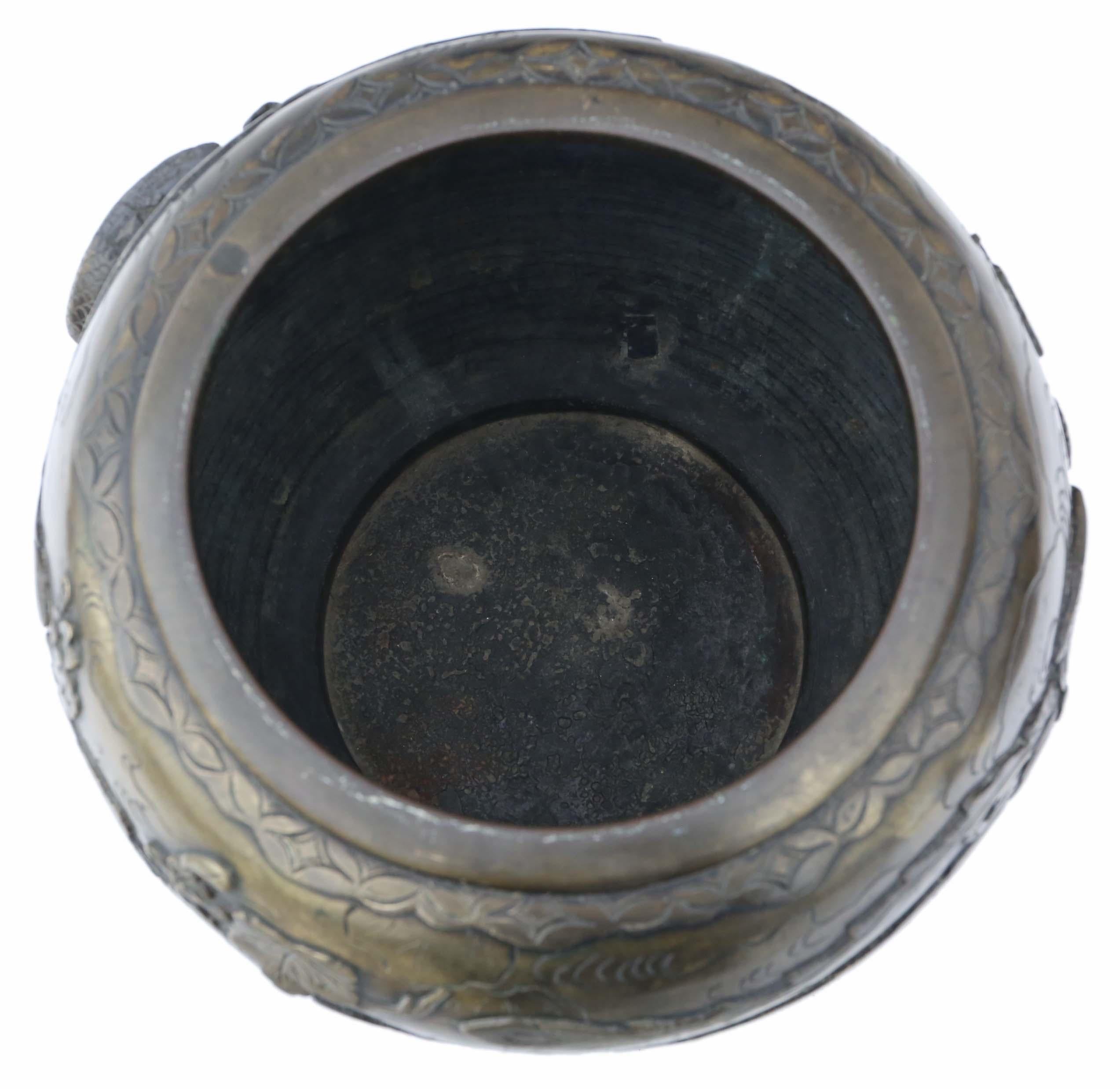 Antique Large Oriental Early 20th Century Bronze Jardinière Planter Bowl In Fair Condition In Wisbech, Cambridgeshire