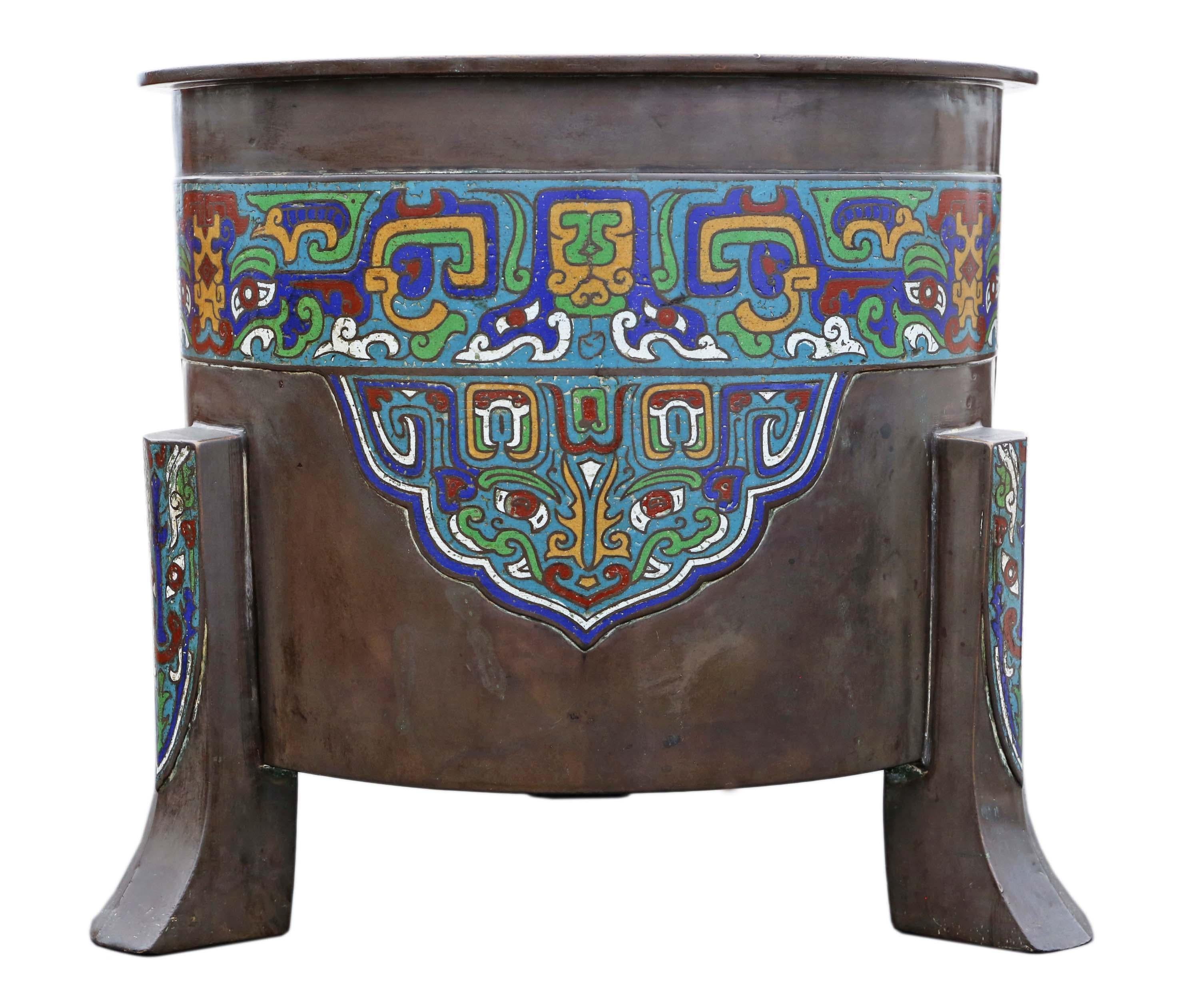 Antique large quality Oriental Japanese chinese bronze champleve enamel Jardiniere planter bowl C1920.

Would look amazing in the right location. Rare large size and design.

Overall maximum dimensions: 33cm diameter (40cm including feet) x 30cm
