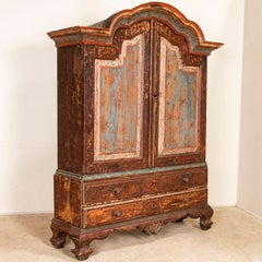 Antiker großer original bemalter Barockschrank aus Schweden, datiert 1782
