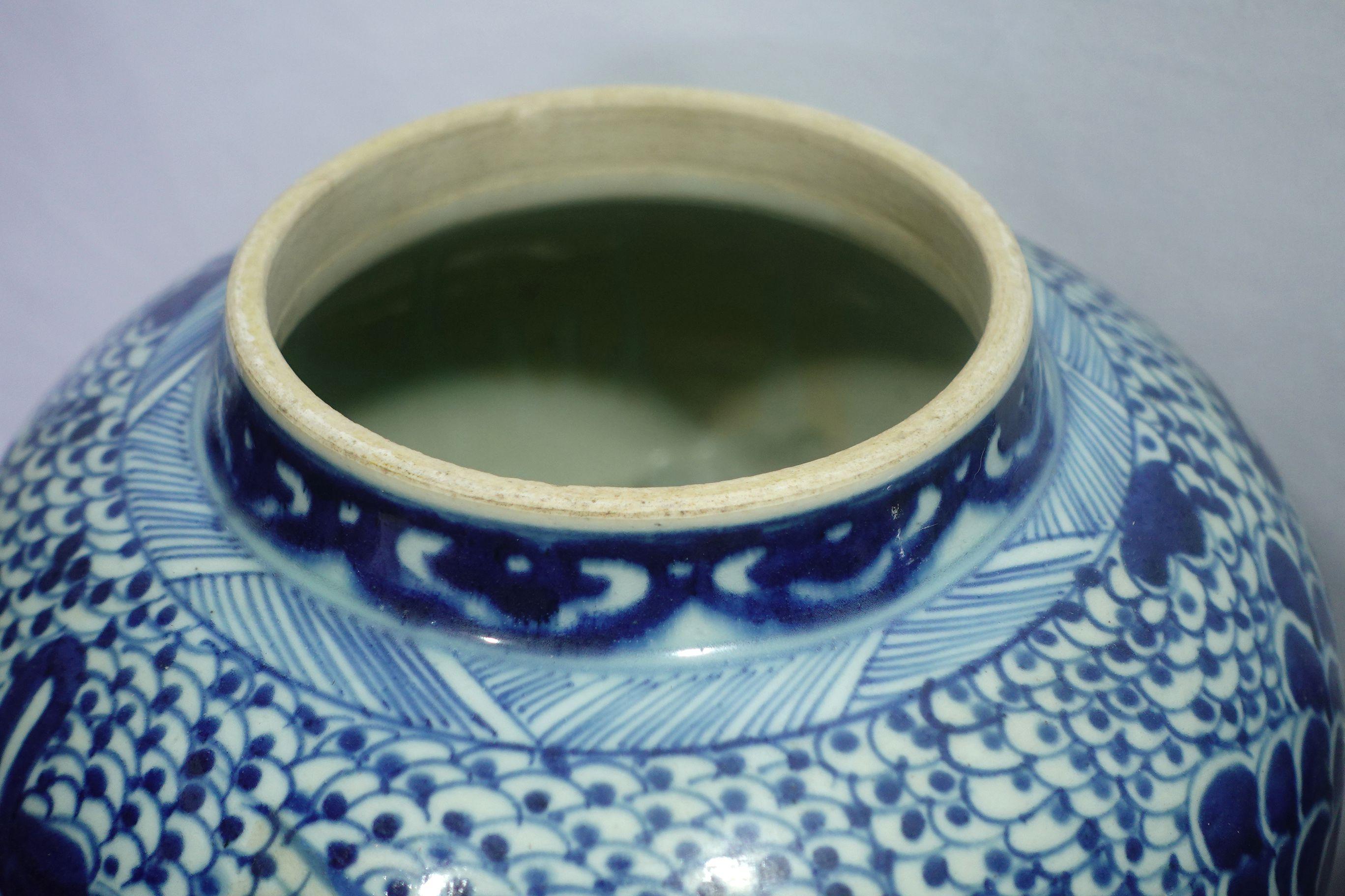 Antique Large Pair Chinese Blue & White Porcelain Temple Jars For Sale 9