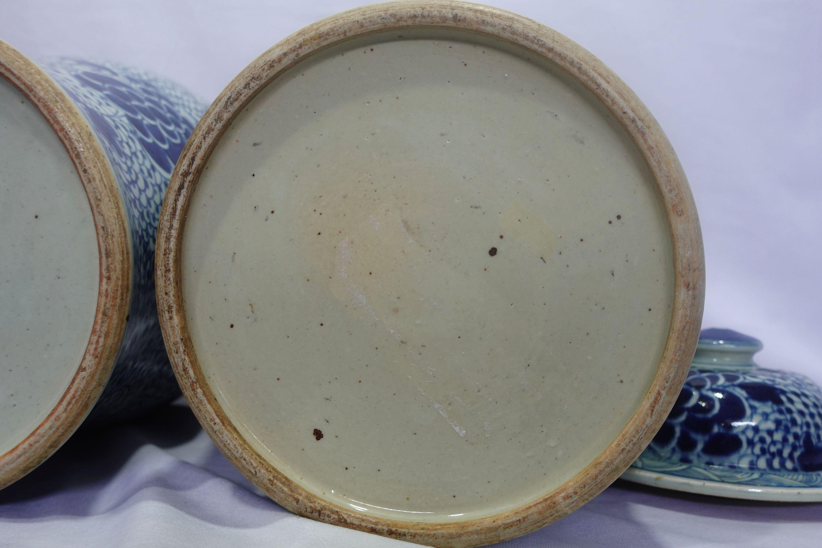 Antique Large Pair Chinese Blue & White Porcelain Temple Jars For Sale 13