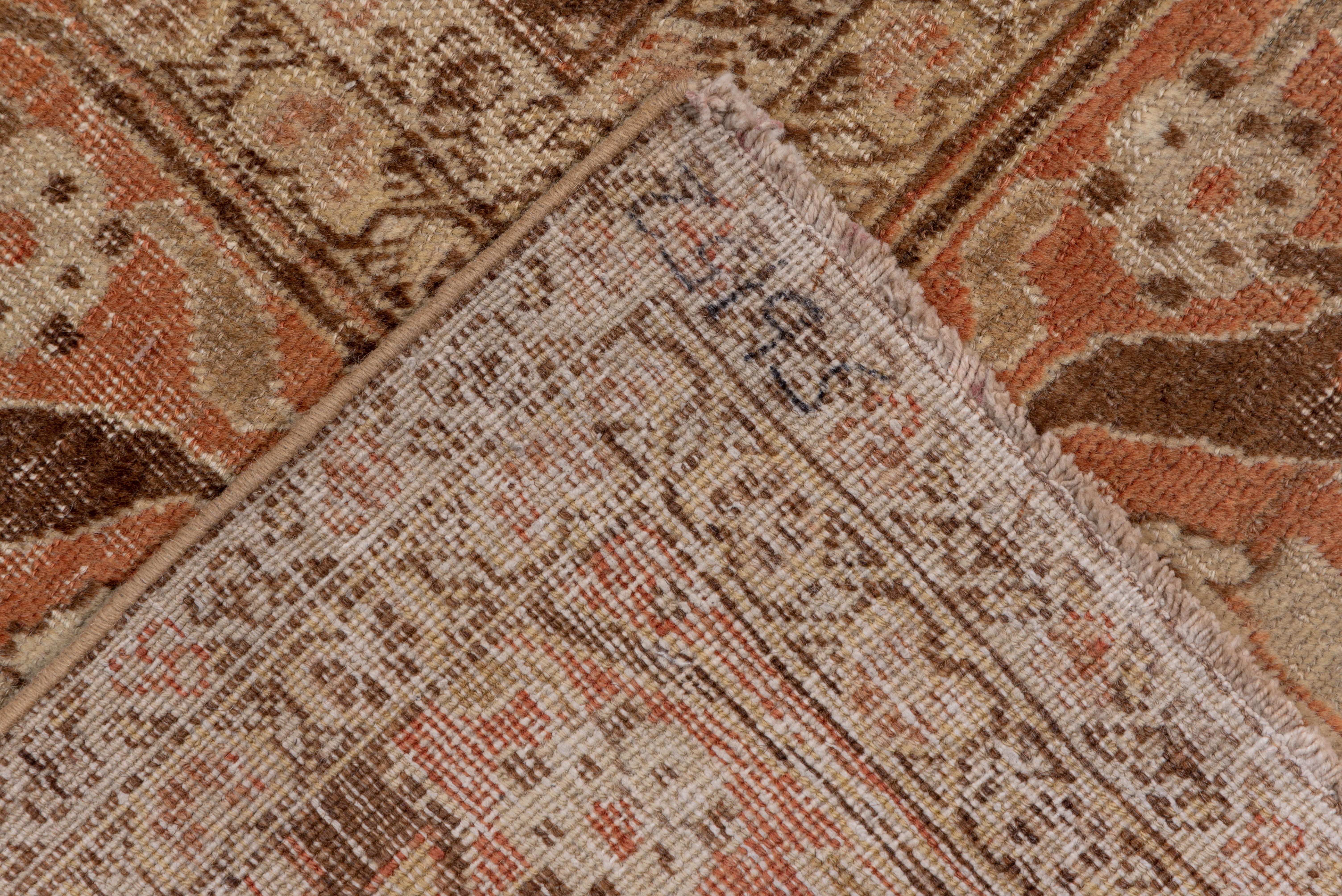 Antique Large Persian Tabriz Carpet, circa 1920s For Sale 1