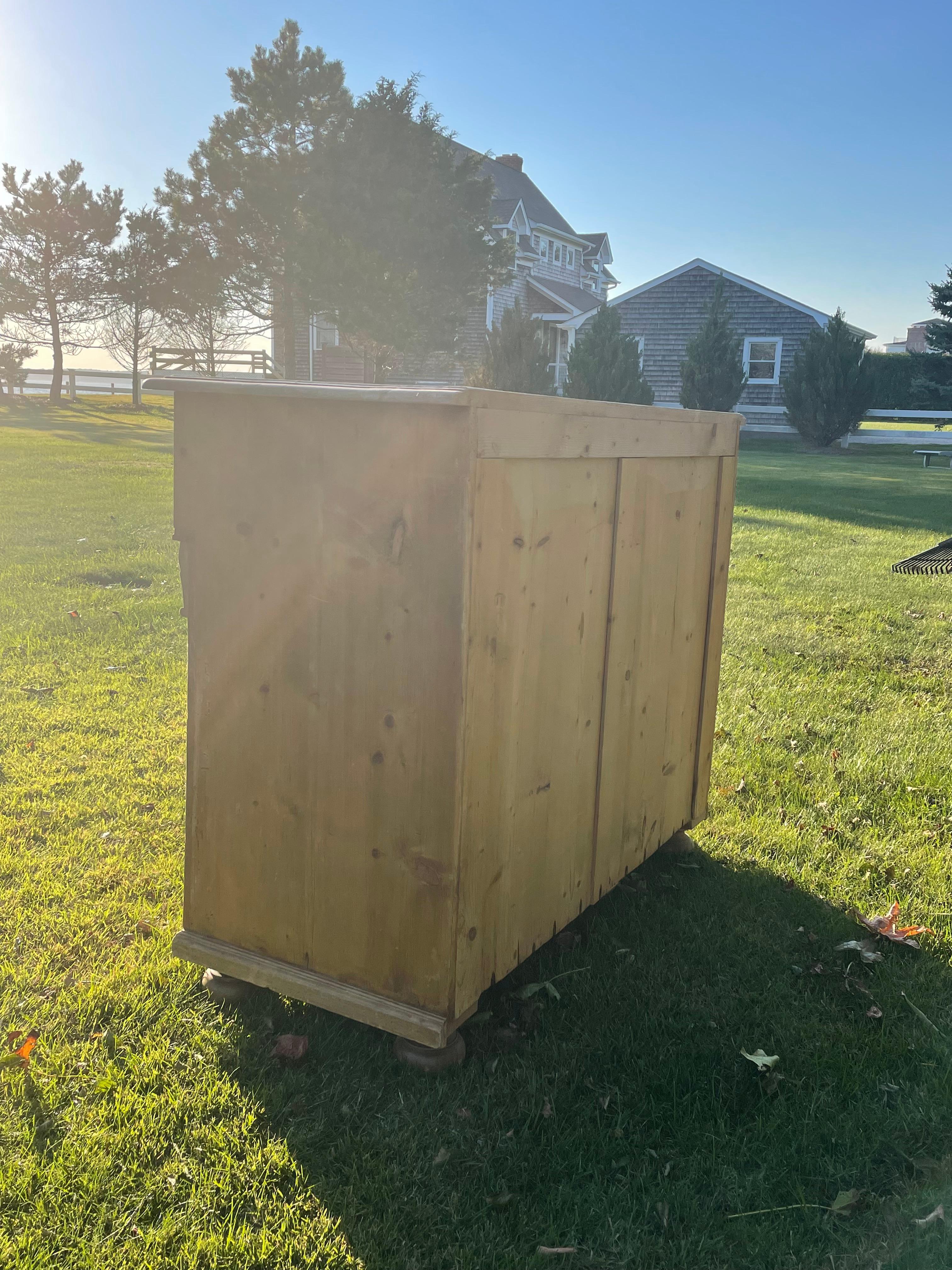 Antique Large Pine Dresser with lots of Drawer Space For Sale 11