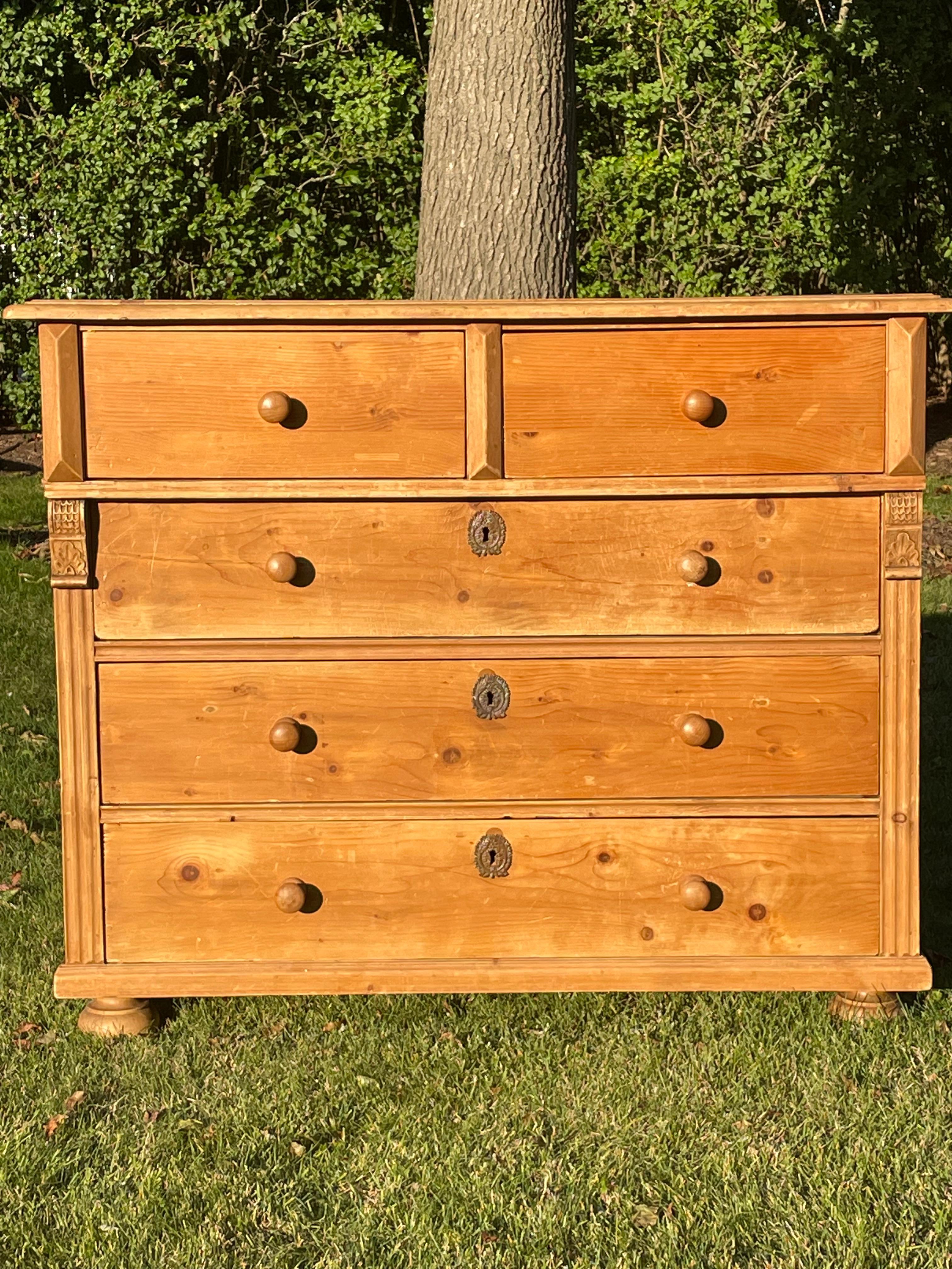 20th Century Antique Large Pine Dresser with lots of Drawer Space For Sale