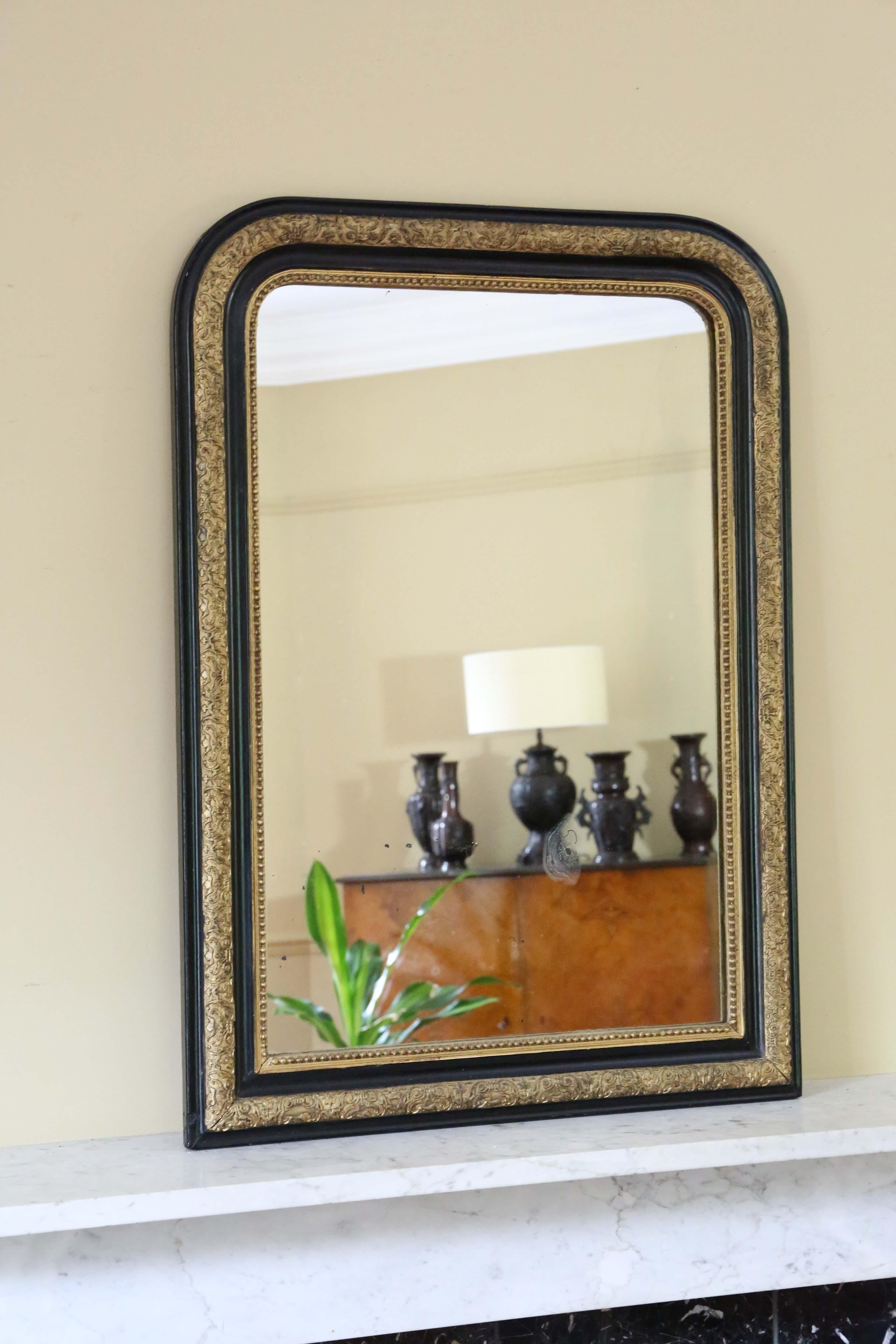 Antique large quality ebonised and gilt overmantle wall mirror 19th Century For Sale 3