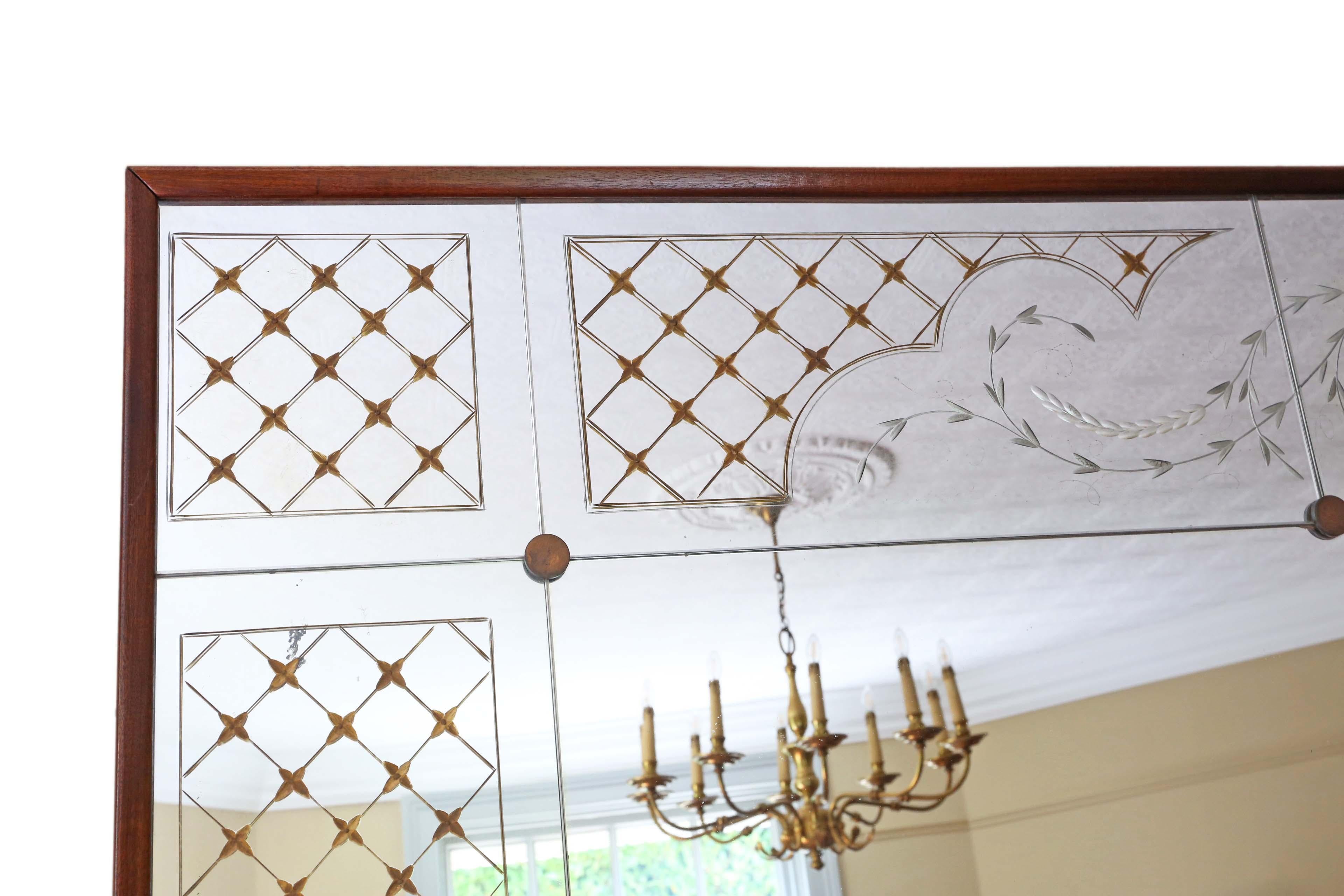 Antique Large Quality Italian Mahogany Chateau Overmantle / Wall Mirror c.1950 In condizioni buone in vendita a Wisbech, Cambridgeshire