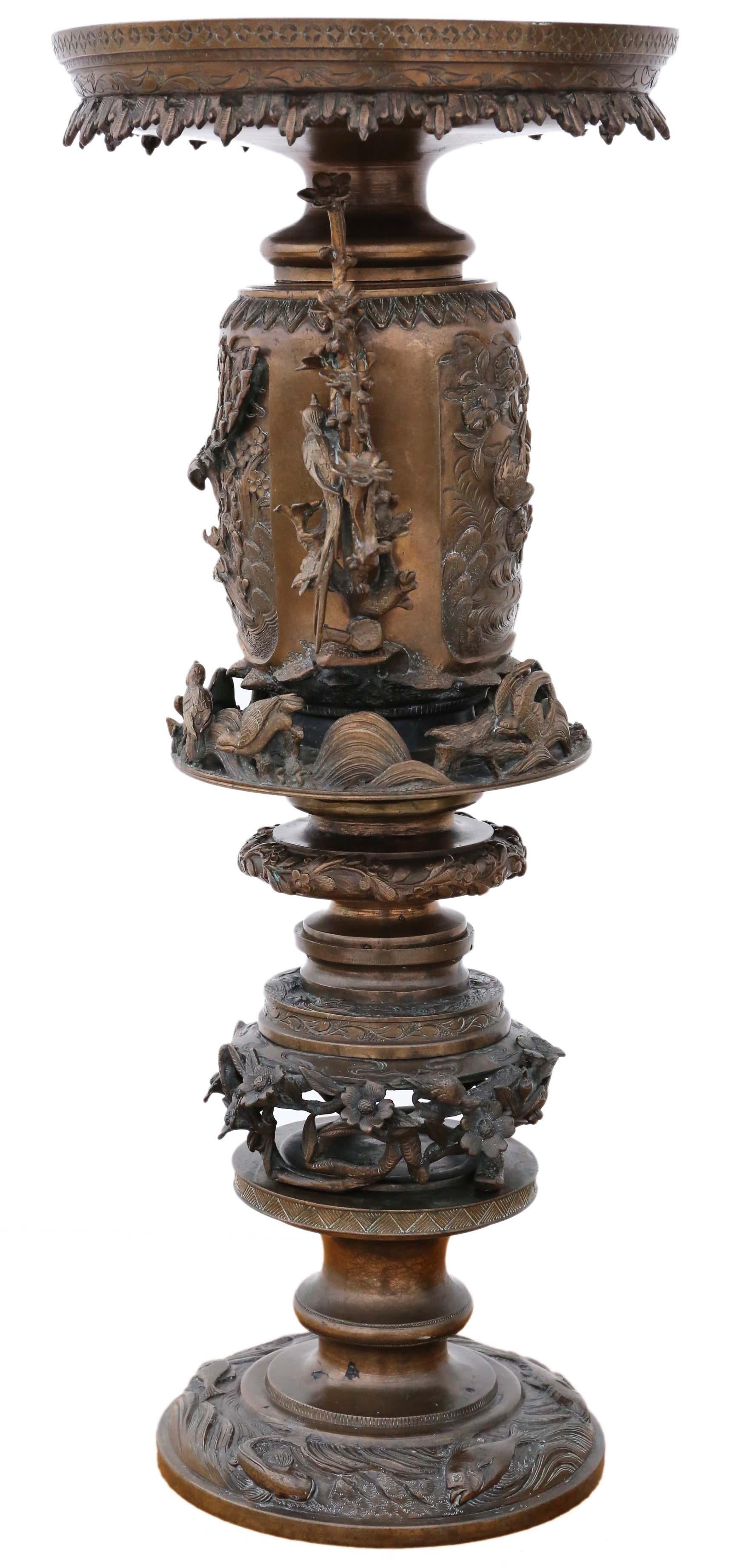 Antique Large Quality Japanese circa 1900 Tall Bronze Vase Centrepiece 2