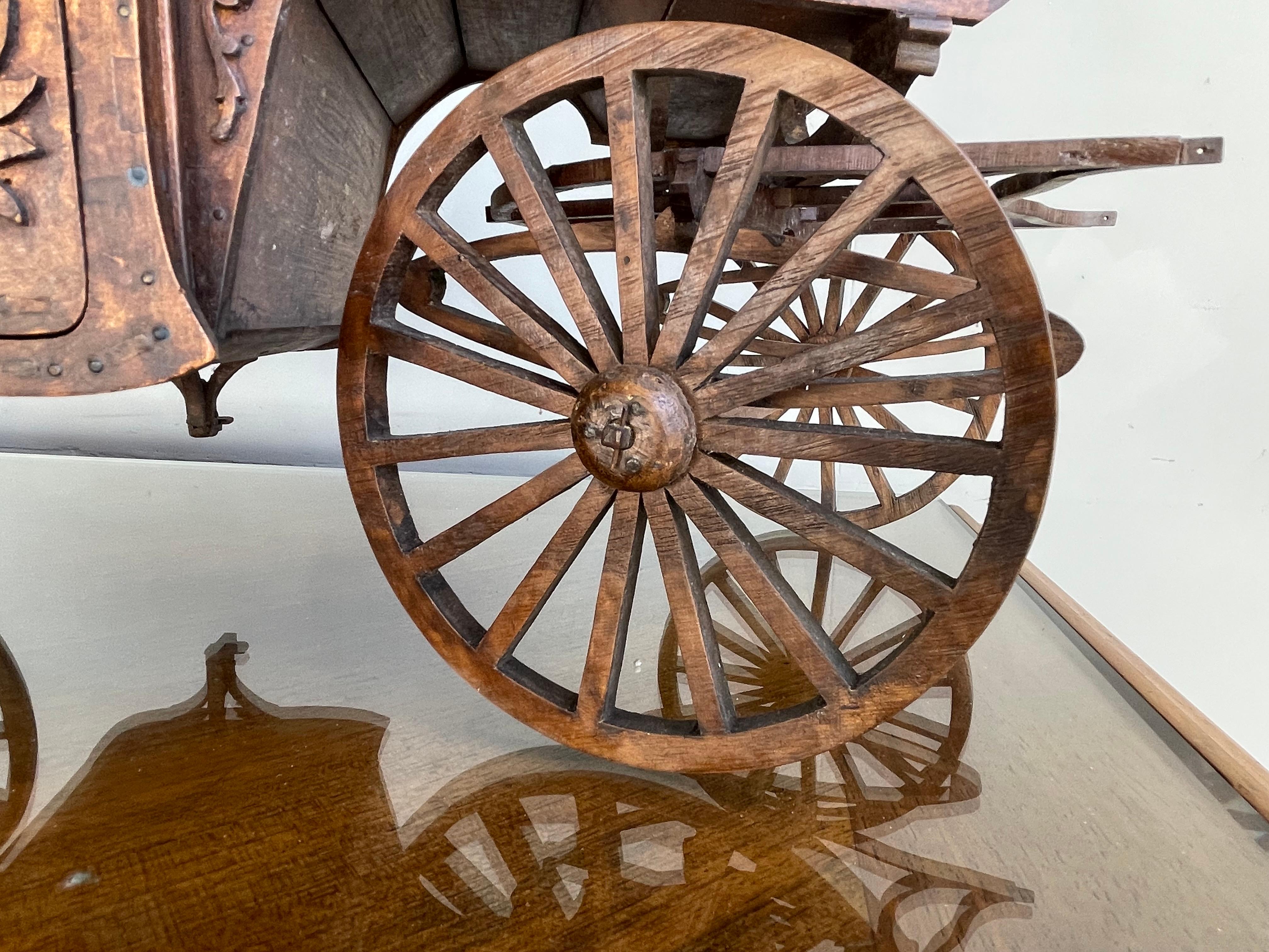 Antike große und seltene, späten 1800er Hand Crafted hölzernen Wagen Neuheit Zigarrenkiste im Angebot 5