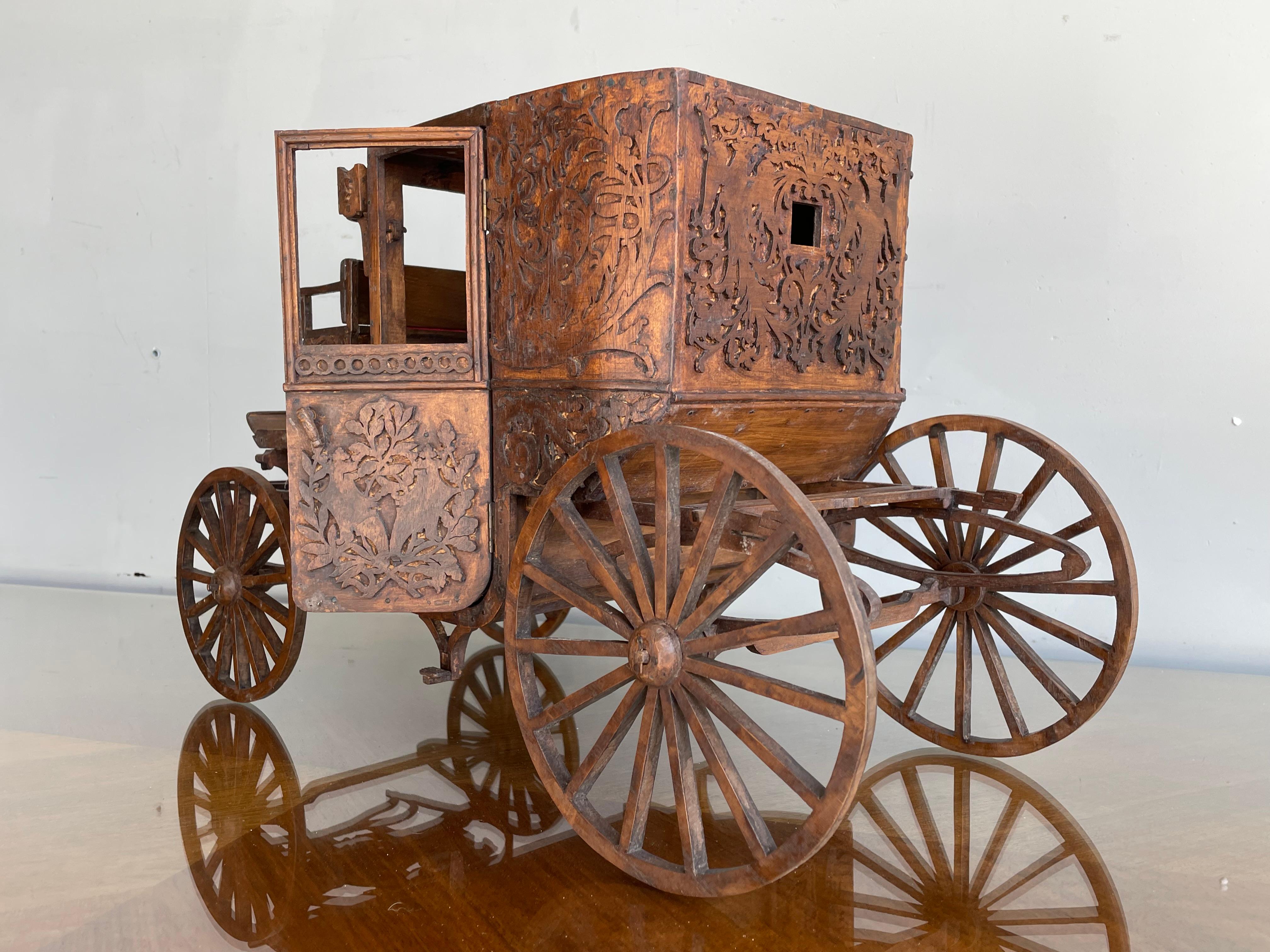 Antique Large & Rare, Late 1800s Hand Crafted Wooden Carriage Novelty Cigar Box For Sale 5