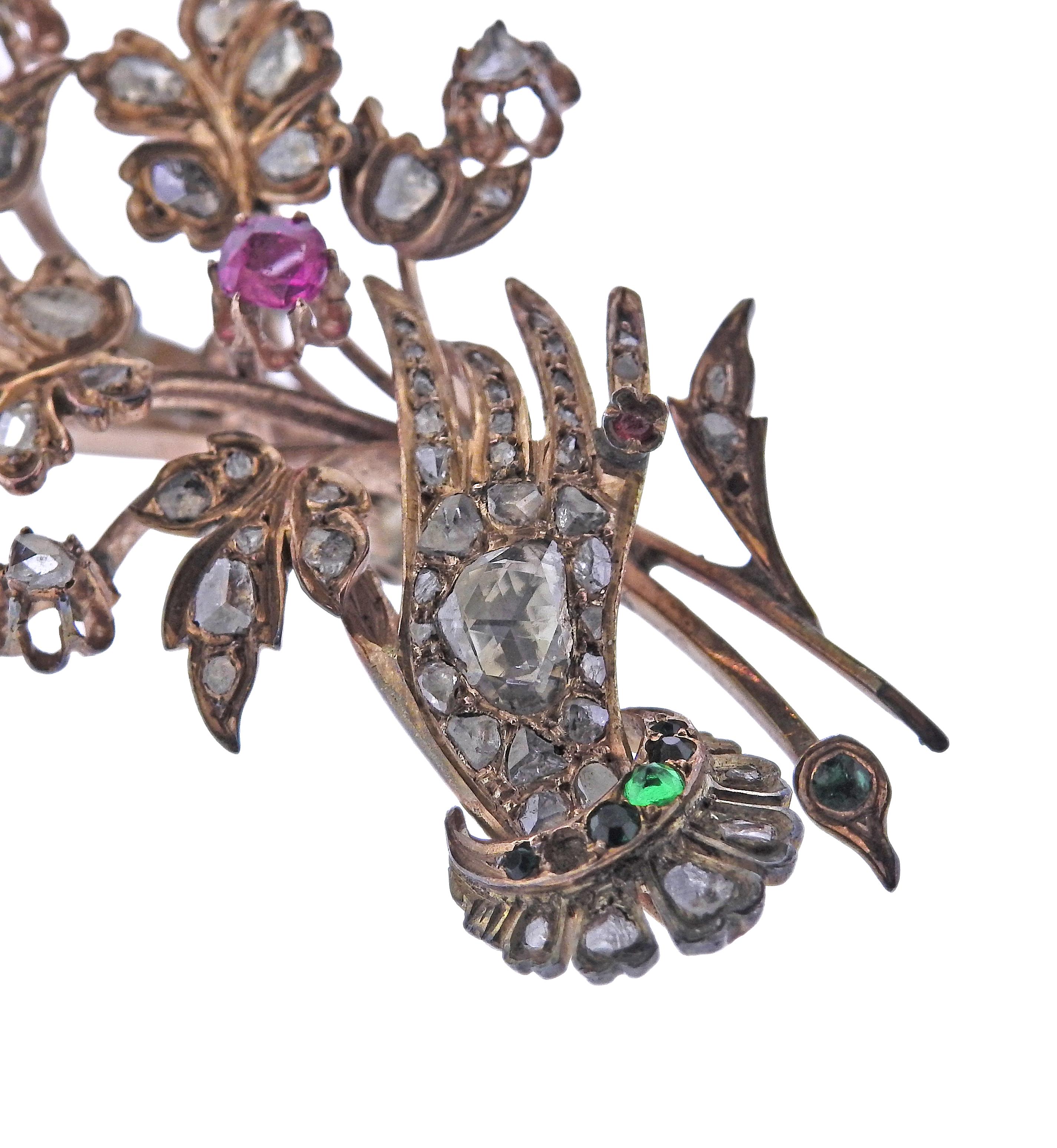 Antike große Diamant-Rubin-Smaragd-Vogel-Brosche/Anstecknadel, Rosenschliff im Zustand „Gut“ in New York, NY
