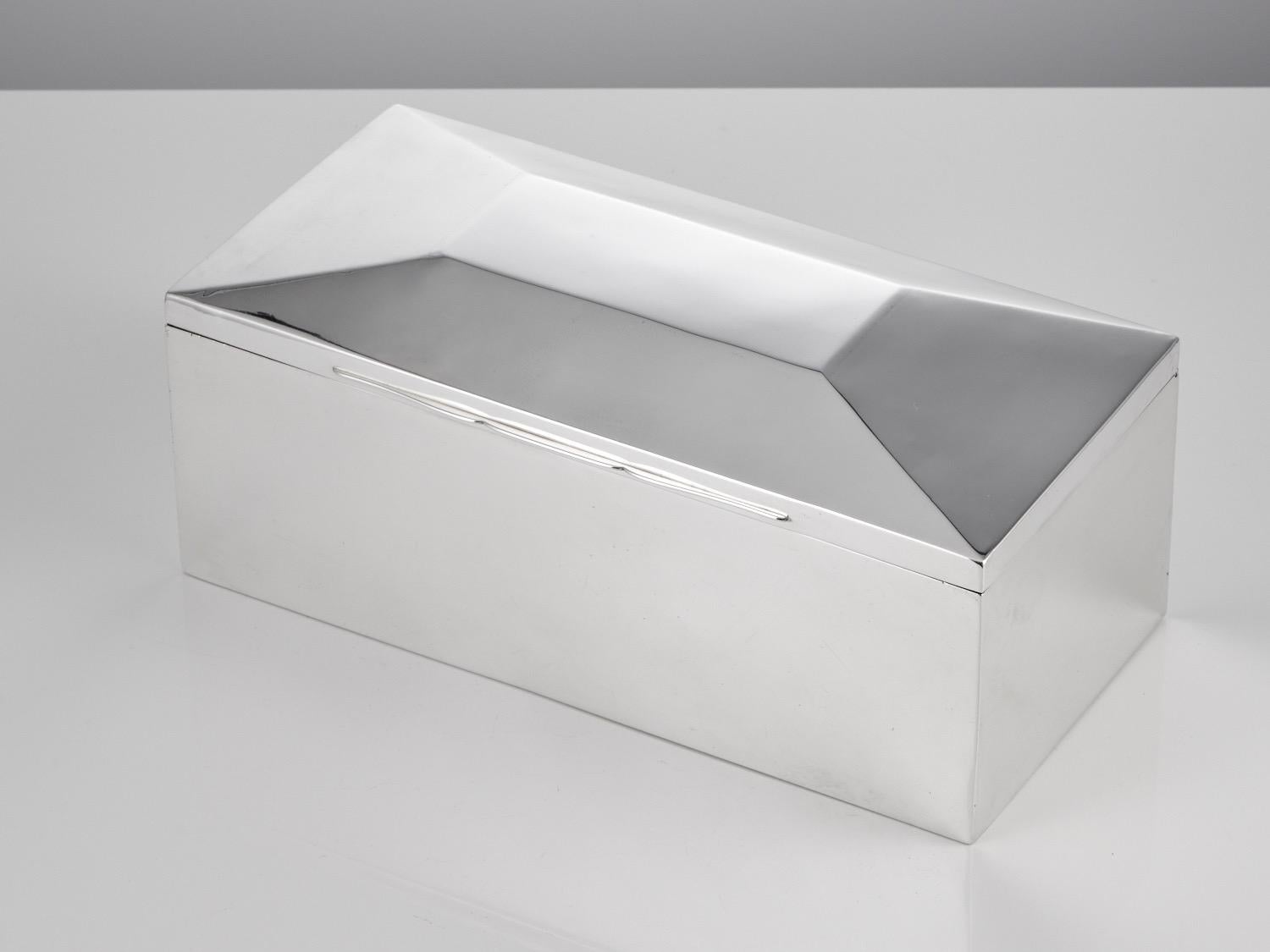 Caja para puros antigua de plata grande Londres 1897 por George Heath Británico en venta