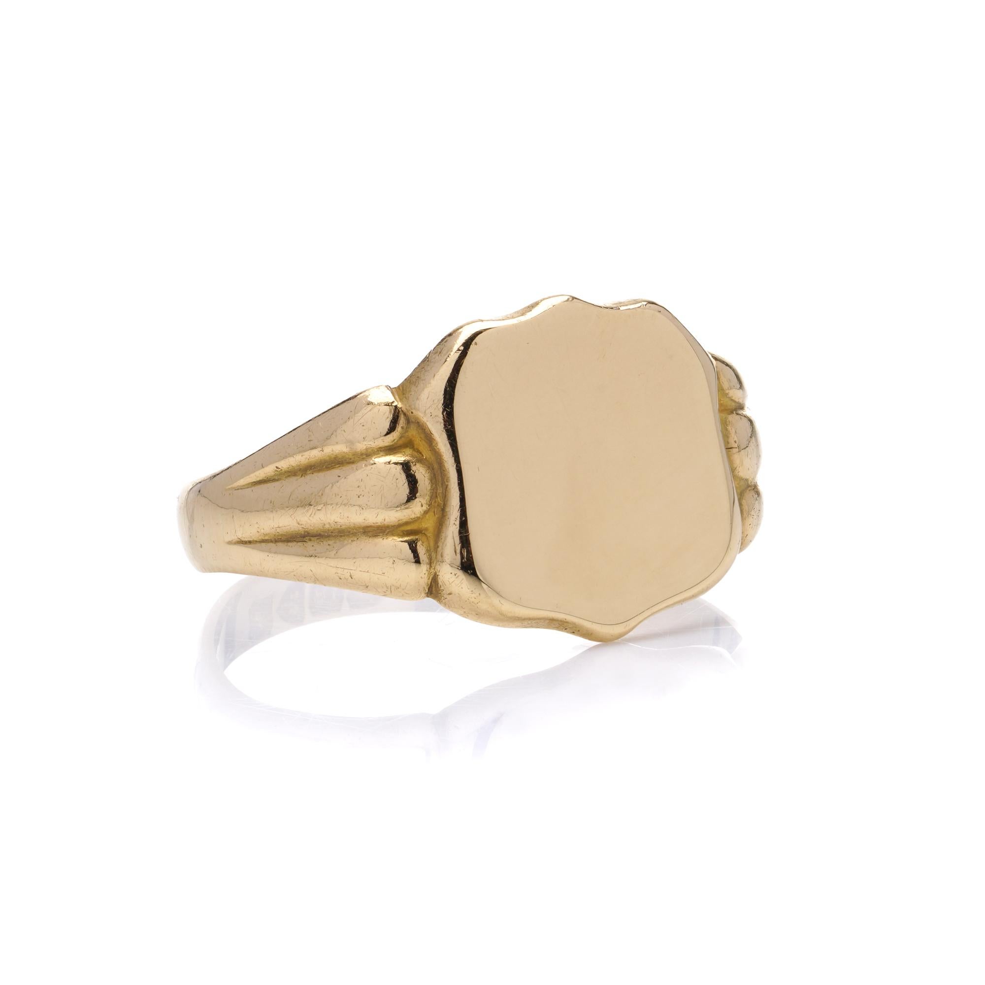Men's Antique large size Z 18kt Yellow Gold Plain Cartouche Signet Ring