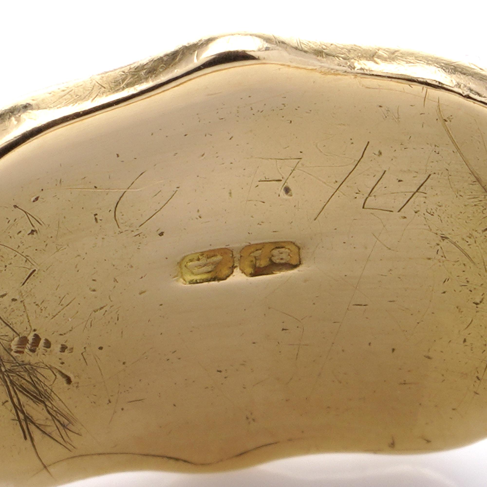 Antique large size Z 18kt Yellow Gold Plain Cartouche Signet Ring 3