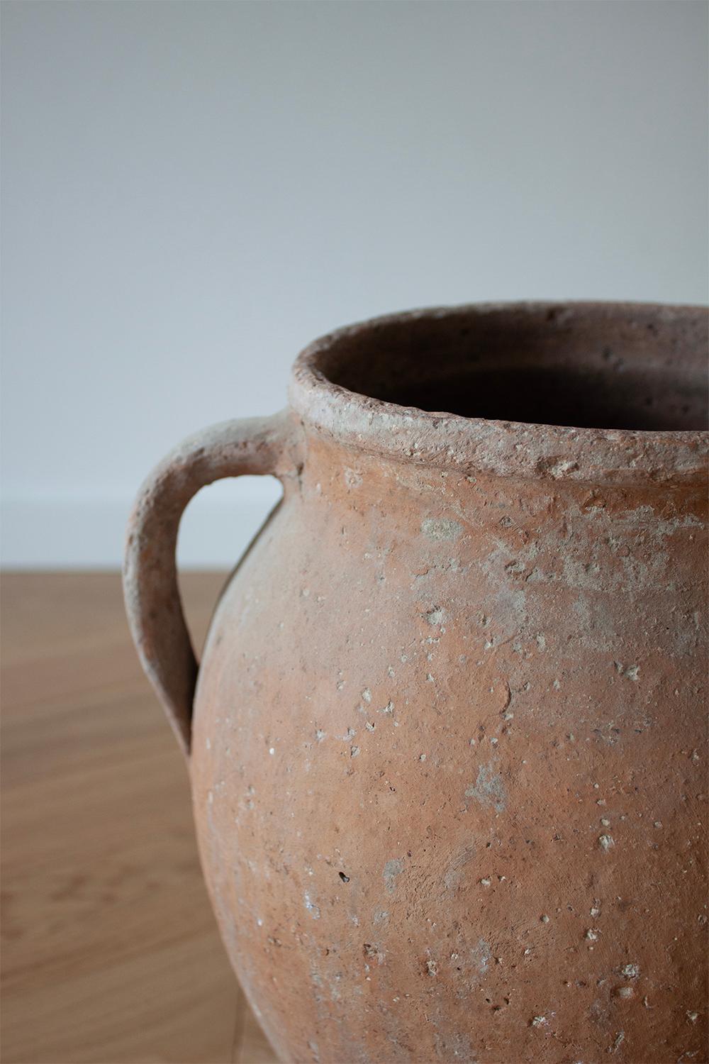 Antique Large Terracotta Clay Greek Ceramic Pot In Good Condition In Rümmingen, BW