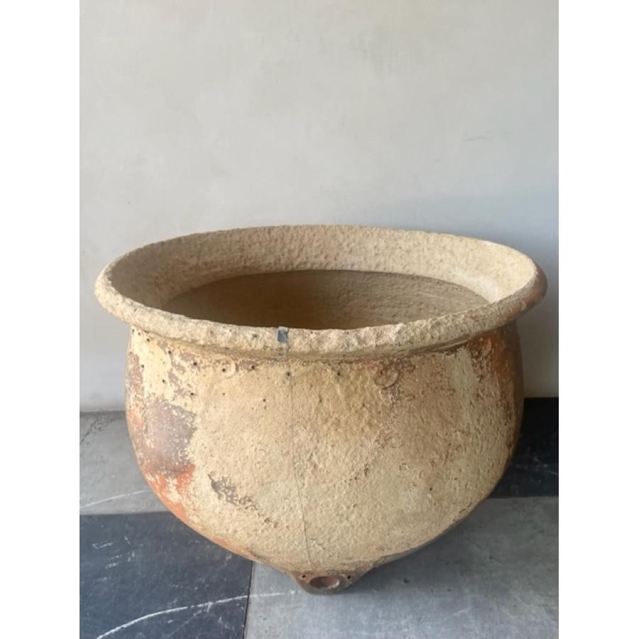 Français Grand pot antique en terre cuite en vente