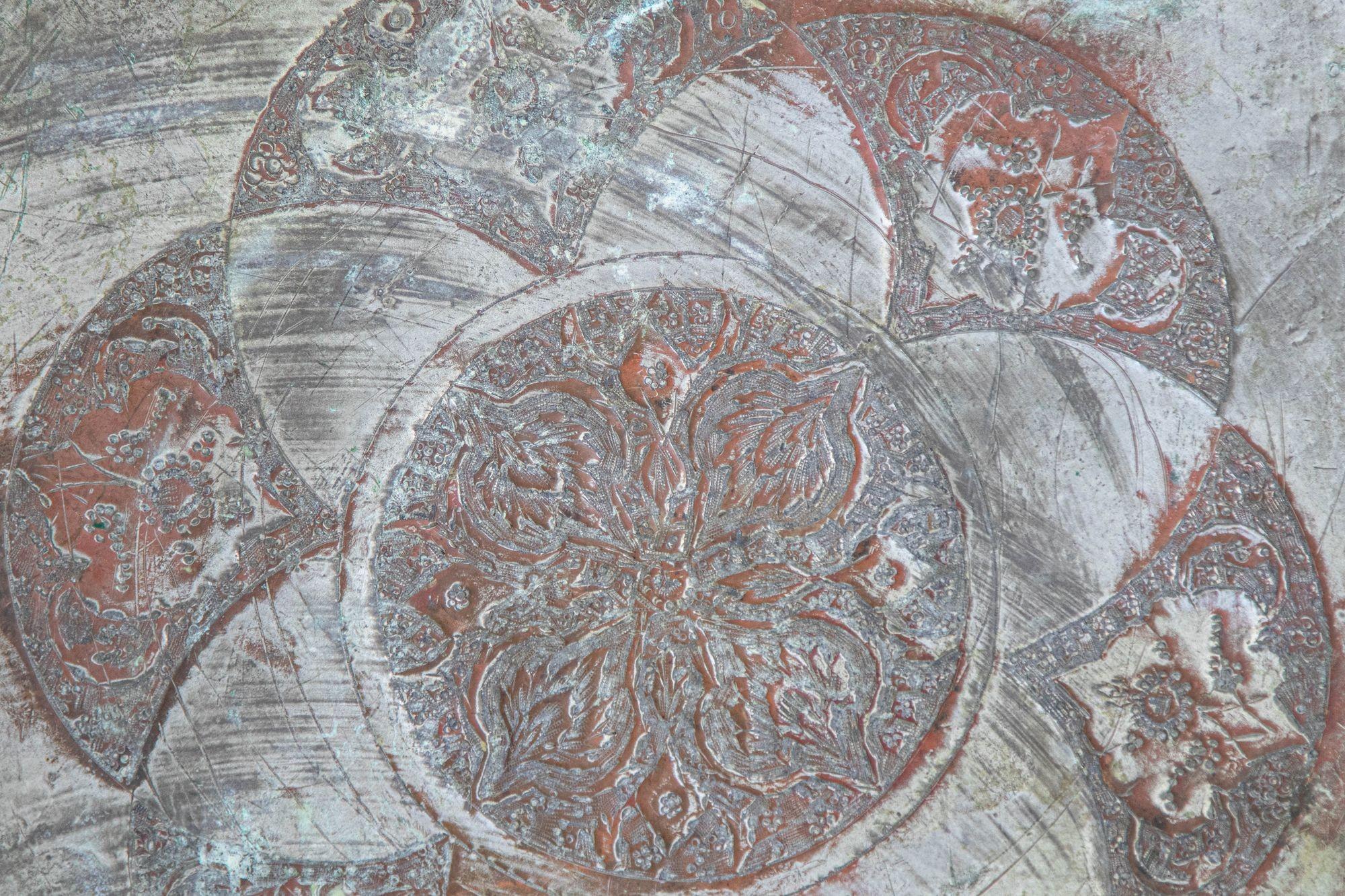 Antike große verzinnte Kupfer Ottoman türkischen kreisförmigen Tablett (Türkisch) im Angebot