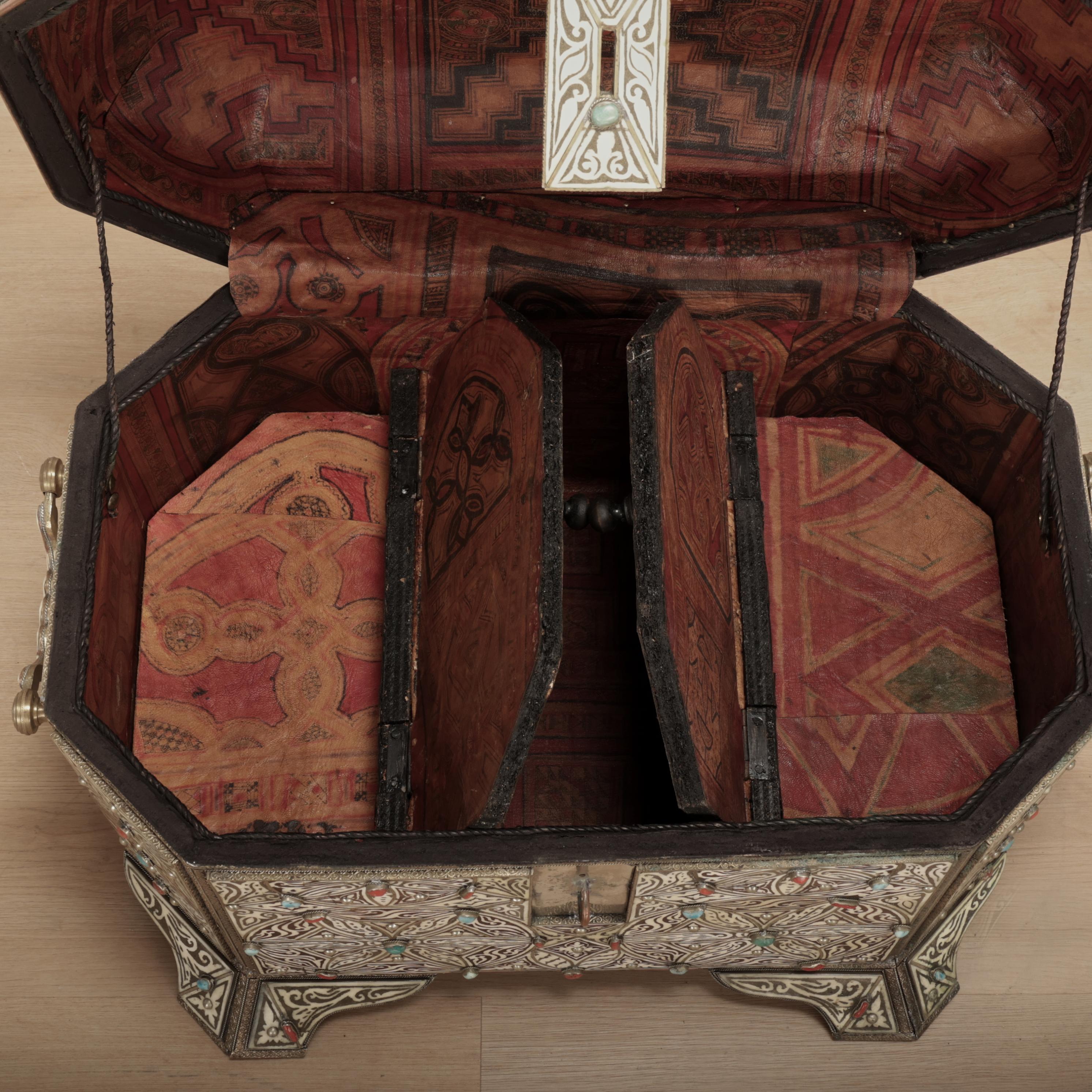 Antique Large Turkish Bone and Metal Box For Sale 4