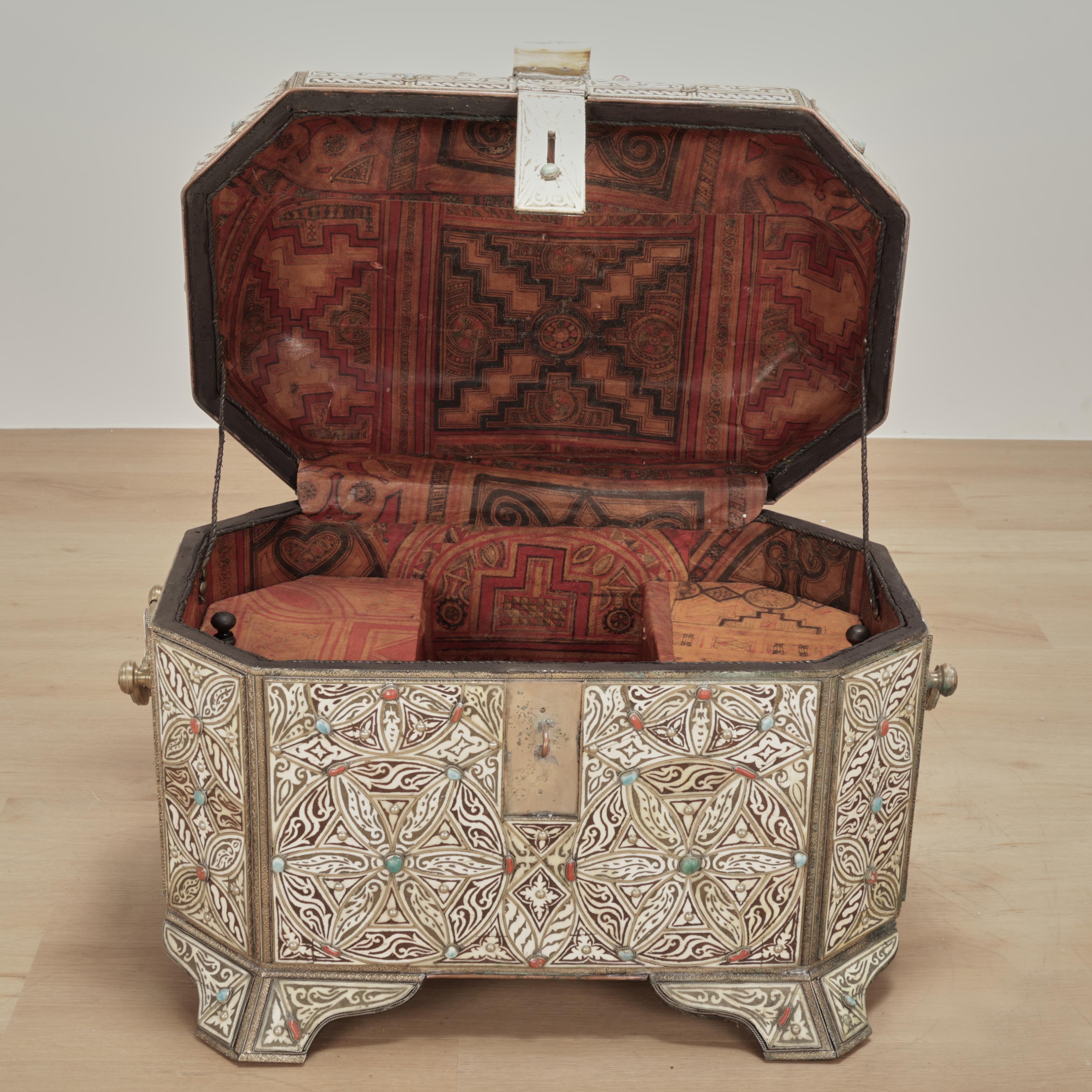 Antique Large Turkish Bone and Metal Box For Sale 3