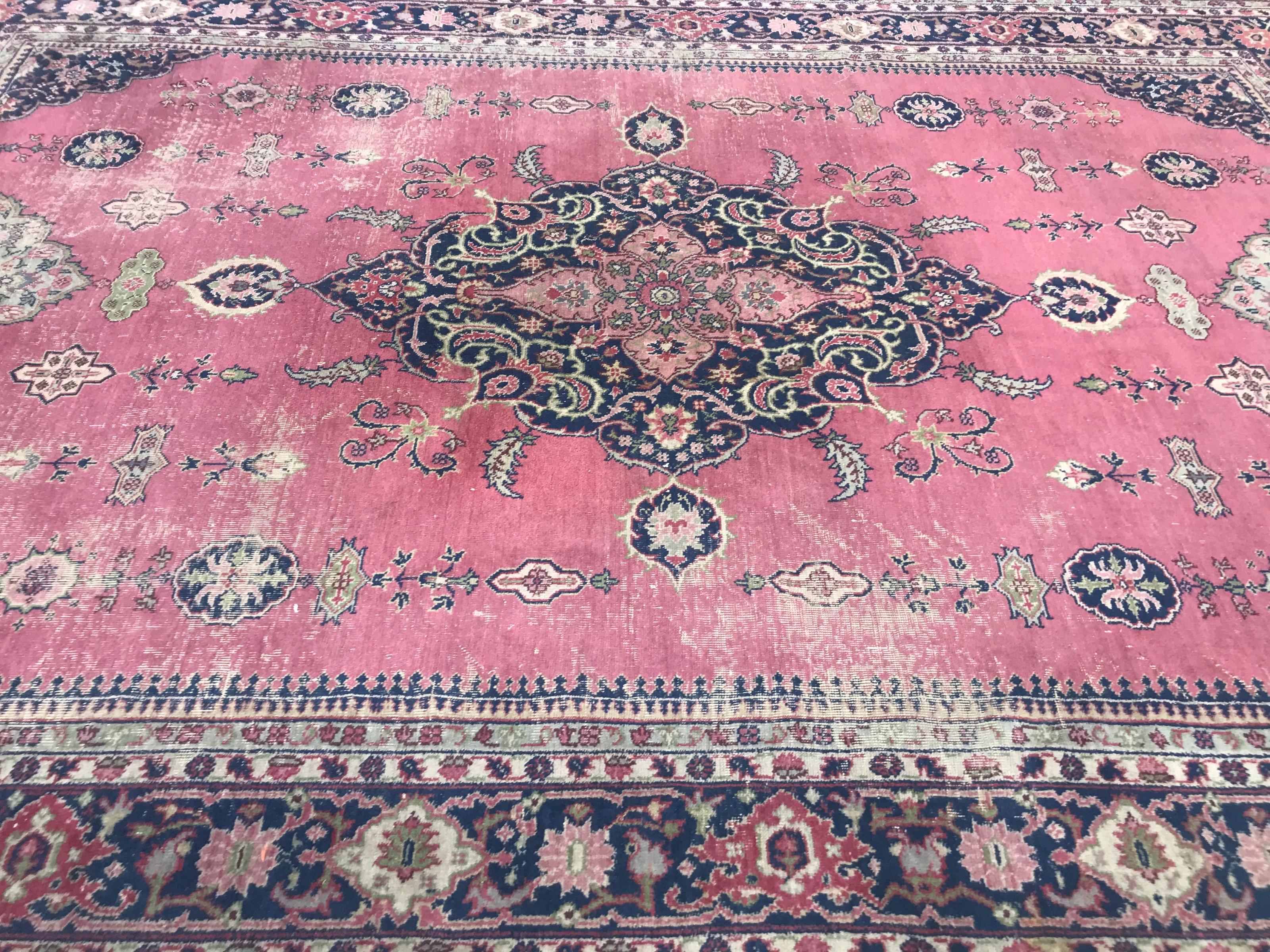 Bobyrug's schöne Antike Große Türkische Sparta Rosa Feldteppich im Angebot 6