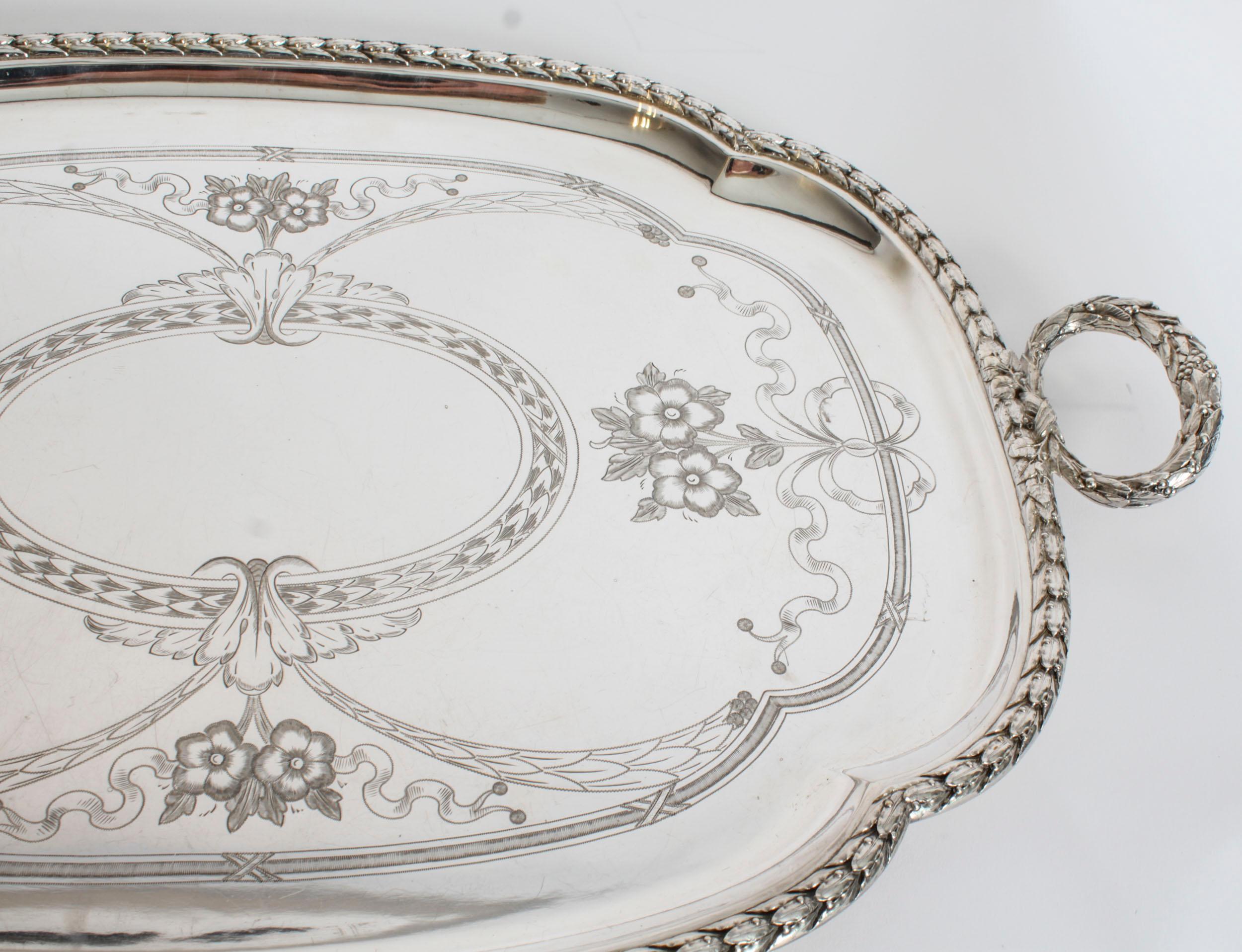 Antico grande vassoio vittoriano neo-classico placcato in argento per maggiordomi Circa 1870 In condizioni buone in vendita a London, GB