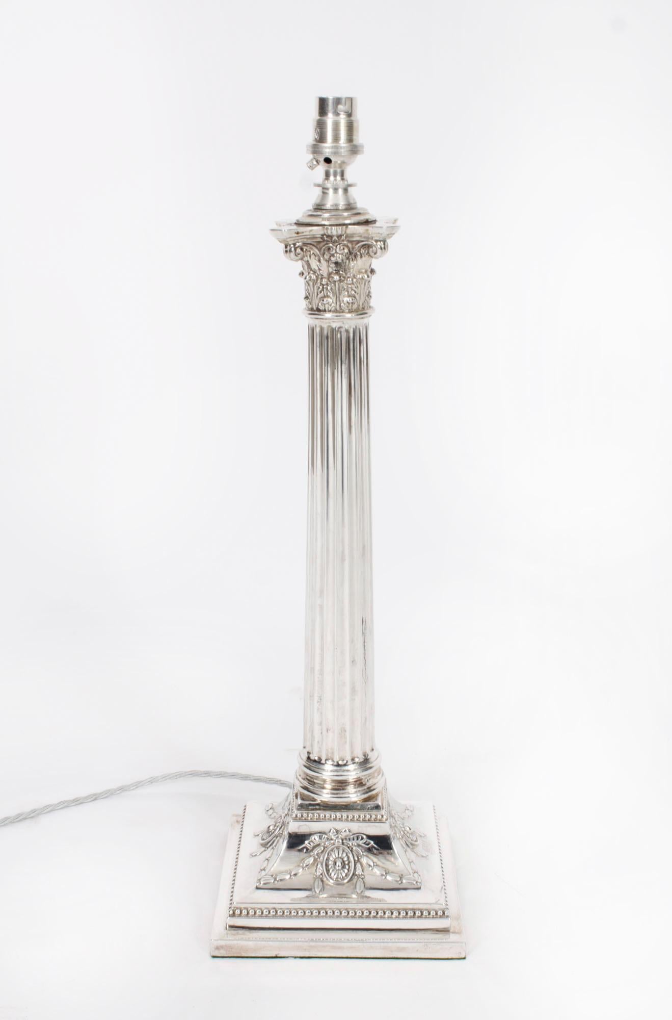 Antique Large Victorian Silver Plated Corinthian Column Table Lamp 19th Century In Good Condition For Sale In London, GB