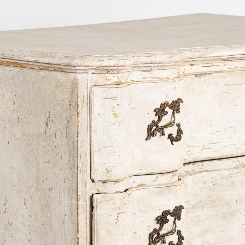 Antique Large White Painted Baroque Chest of 4 Drawers, circa 1790-1810 For Sale 2
