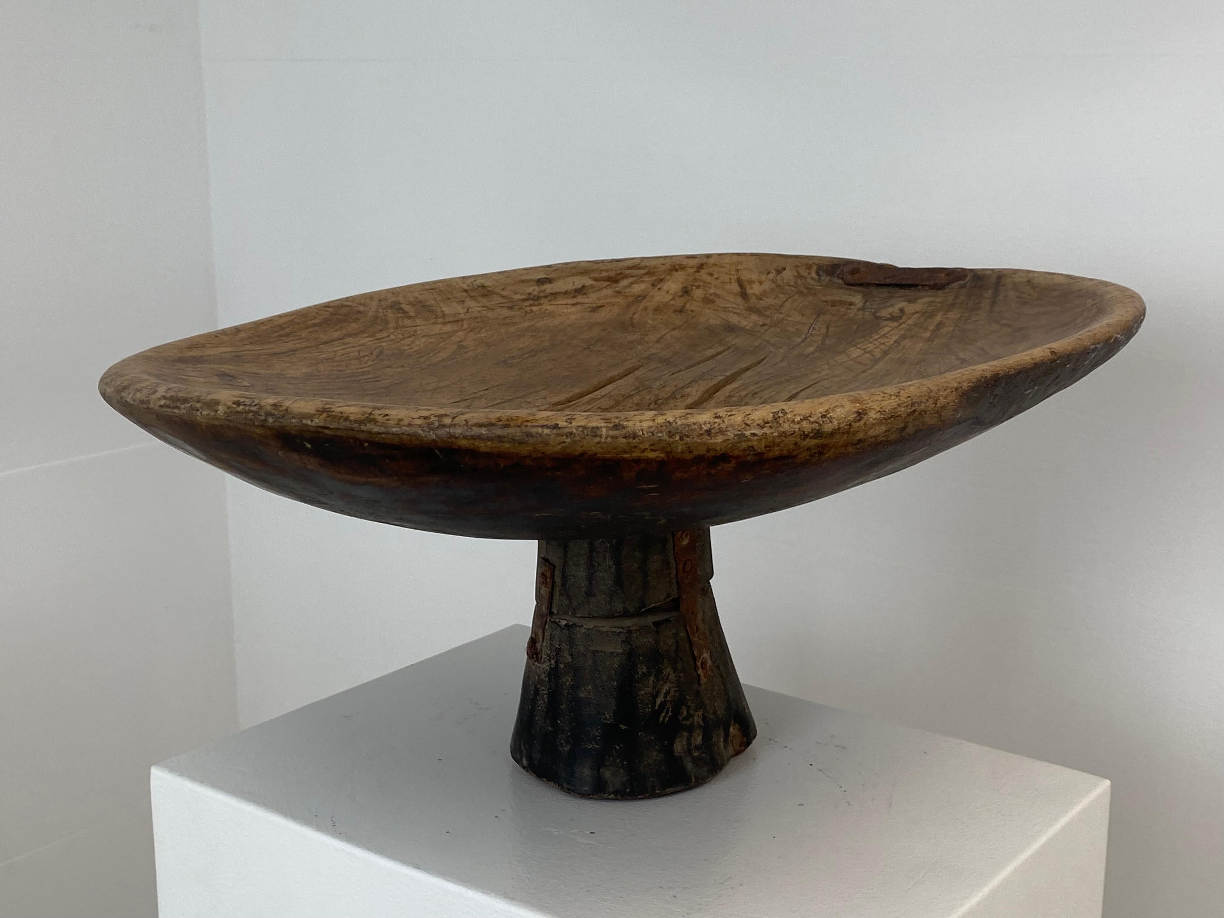 Antique large Wooden Berber Tazza on a stand 4