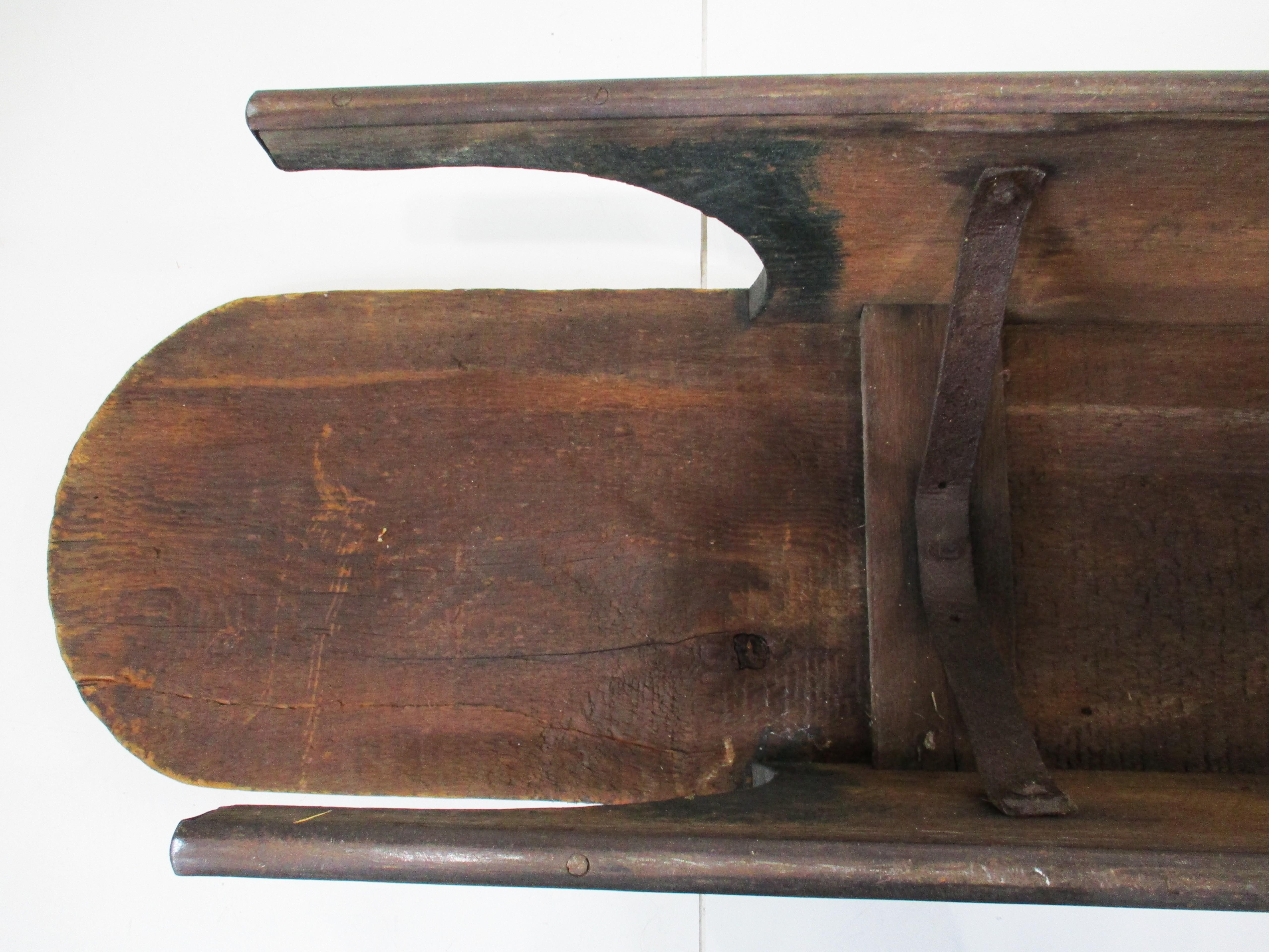 Antico grande slittino da ghiaccio o da neve in legno Folk Art Toboggan in vendita 6
