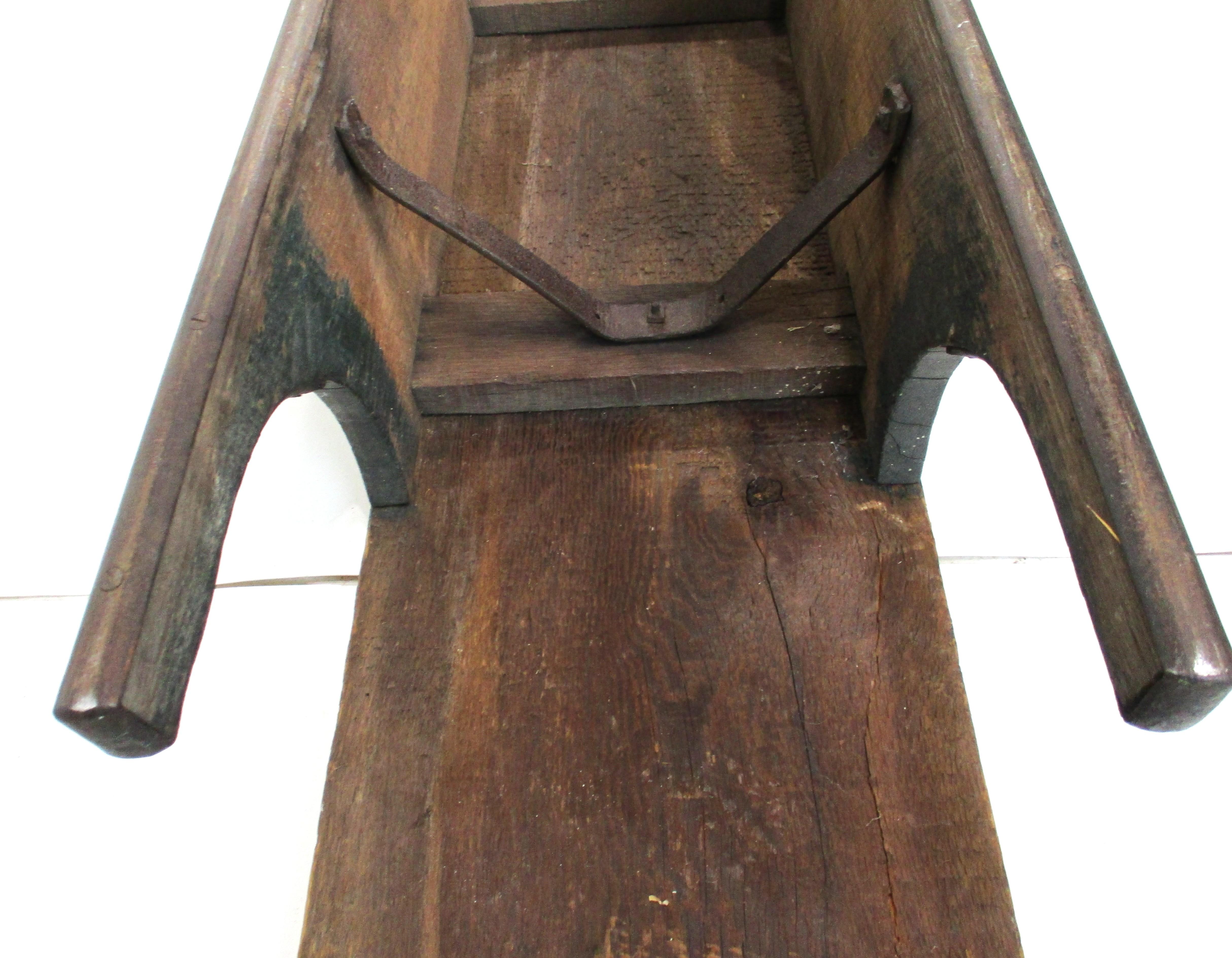 Antico grande slittino da ghiaccio o da neve in legno Folk Art Toboggan in vendita 12