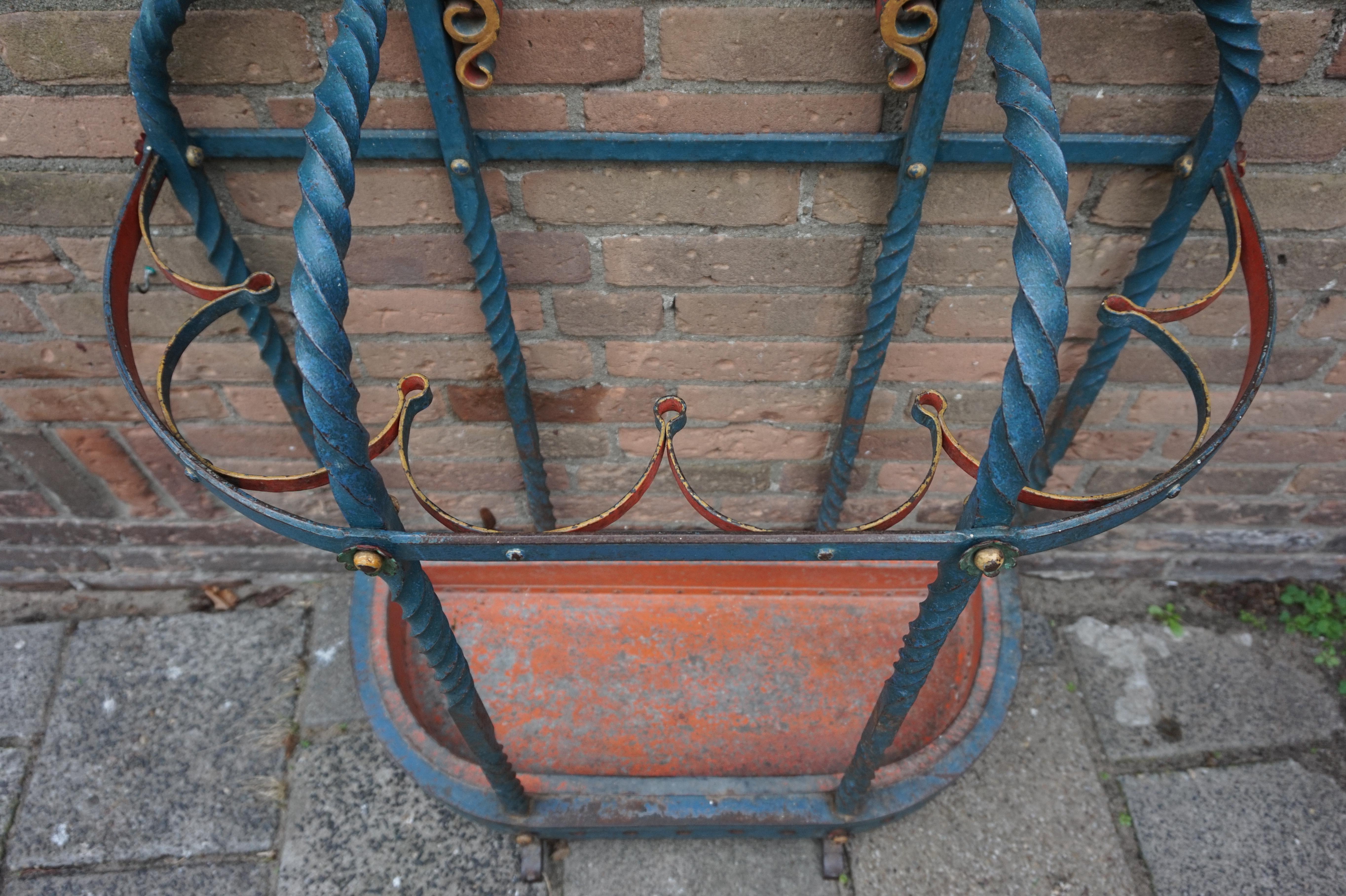 Antique and Large Wrought Iron Gothic Revival Hall Coat Rack with Umbrella Stand In Excellent Condition For Sale In Lisse, NL