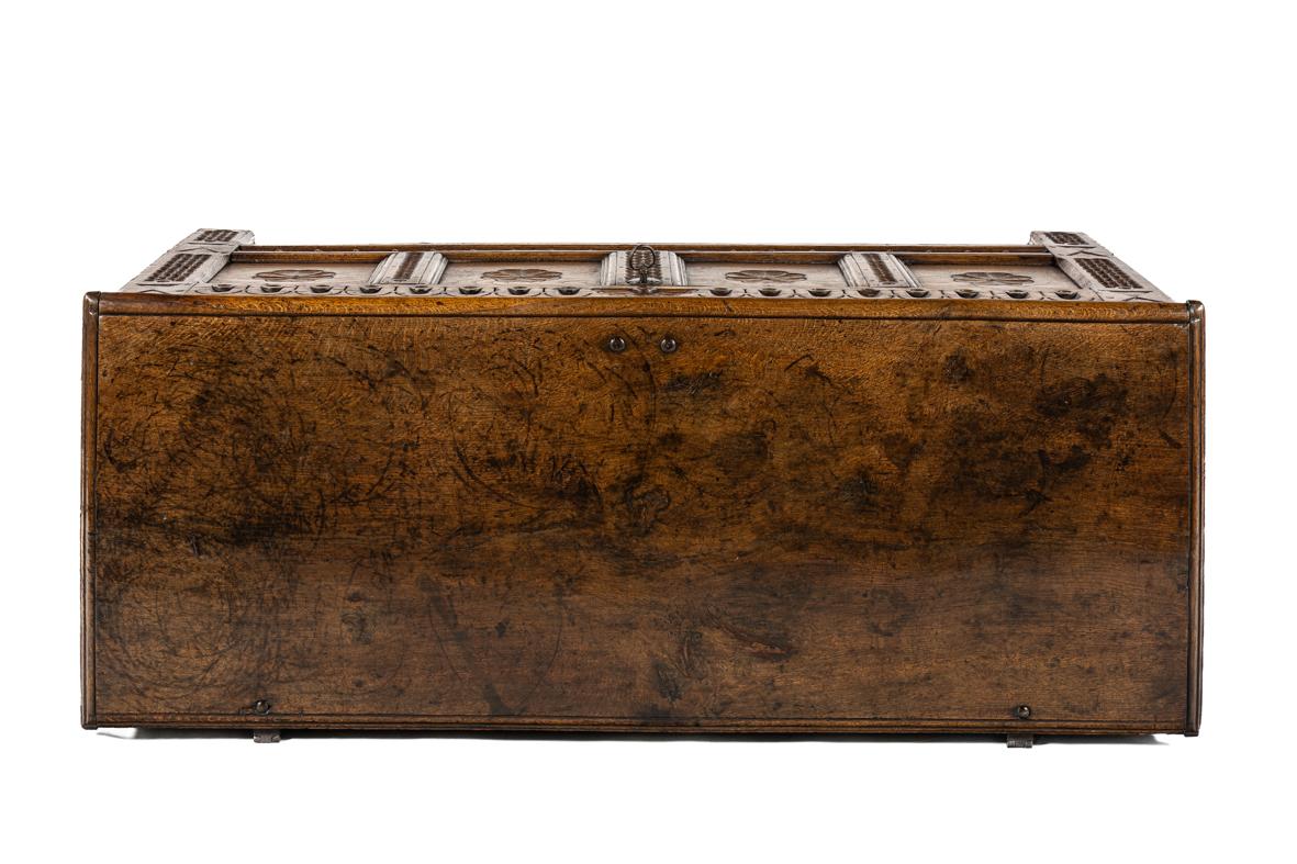 Oak Antique late 17th century English honey color chest or trunk with rich carvings For Sale
