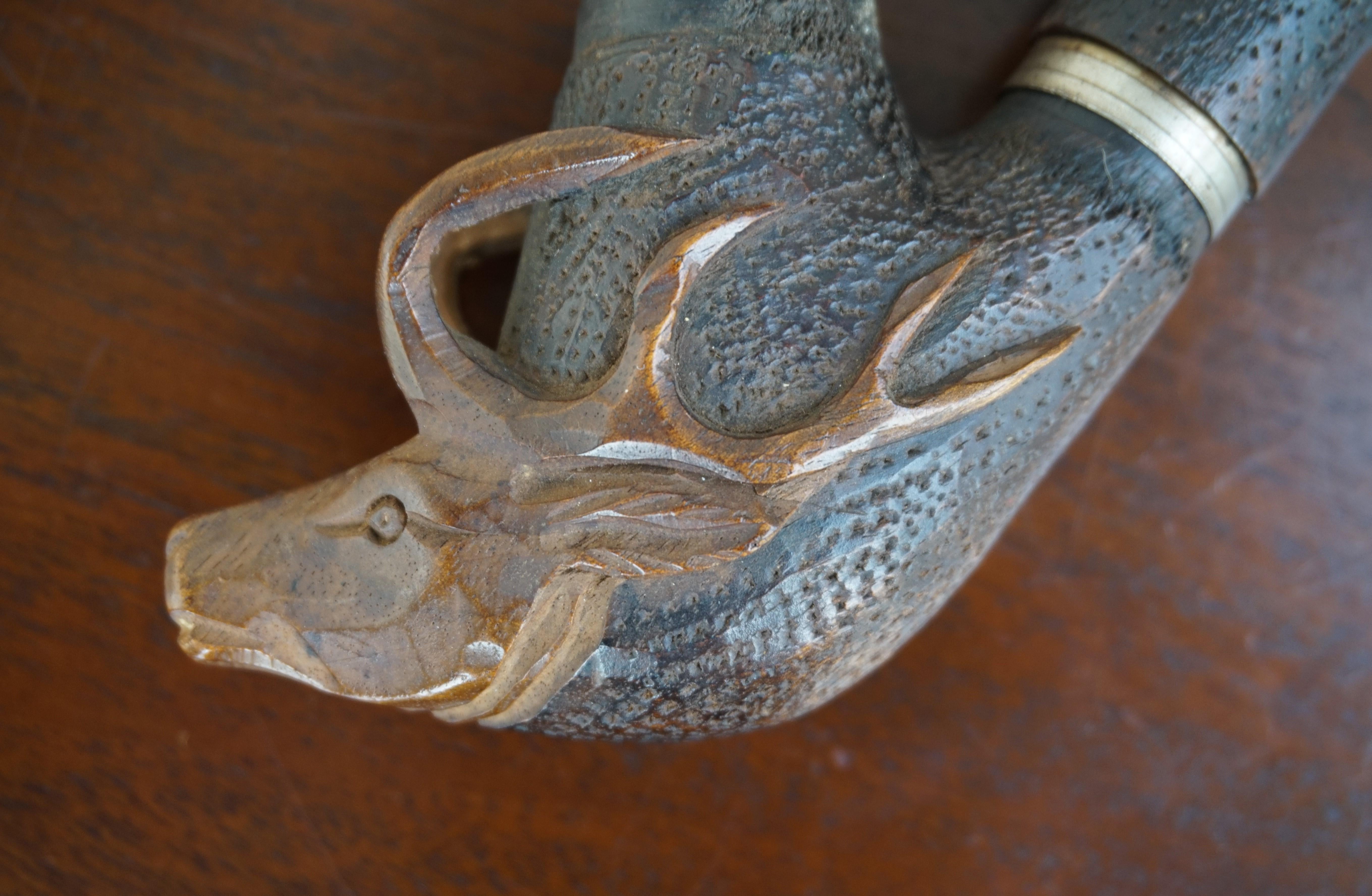 Ancienne pipe de la Forêt Noire de la fin des années 1800 avec sculptures de cerfs et de cerfs sculptées à la main en vente 7