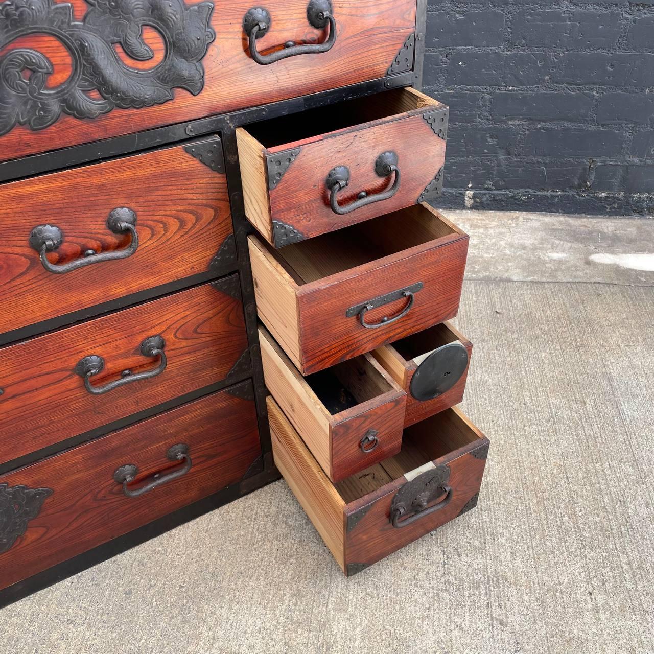 Late 19th Century Antique Late 1800’s Japanese Cedar Tansu Chest of Drawers Dresser  For Sale