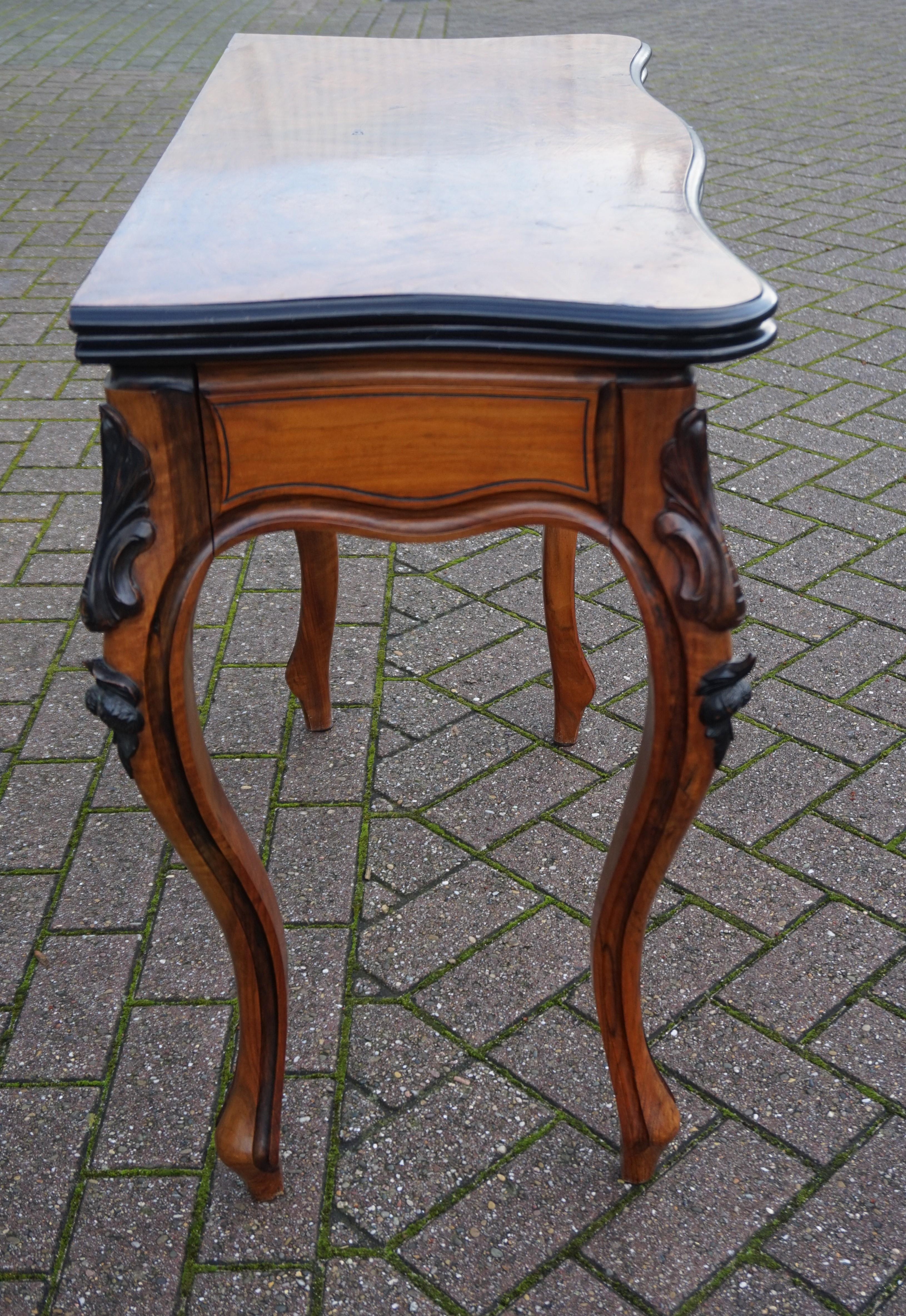 Hand-Carved Antique Late 1800s Nutwood Side Table and Games Table with a Great Patina Horrix