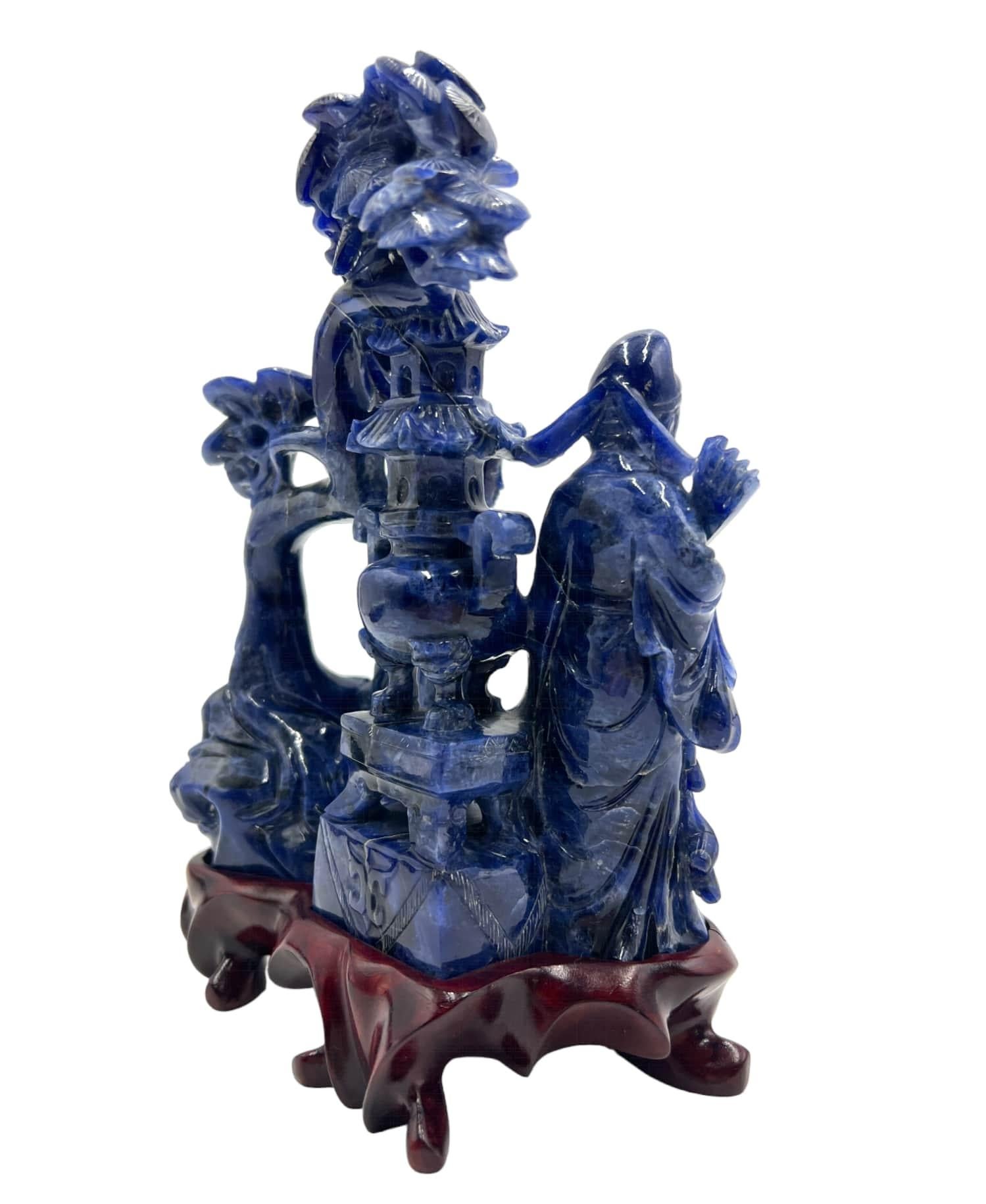 Chinesische geschnitzte Lapislazuli-Figur (Mitte des 20. Jahrhunderts) im Angebot