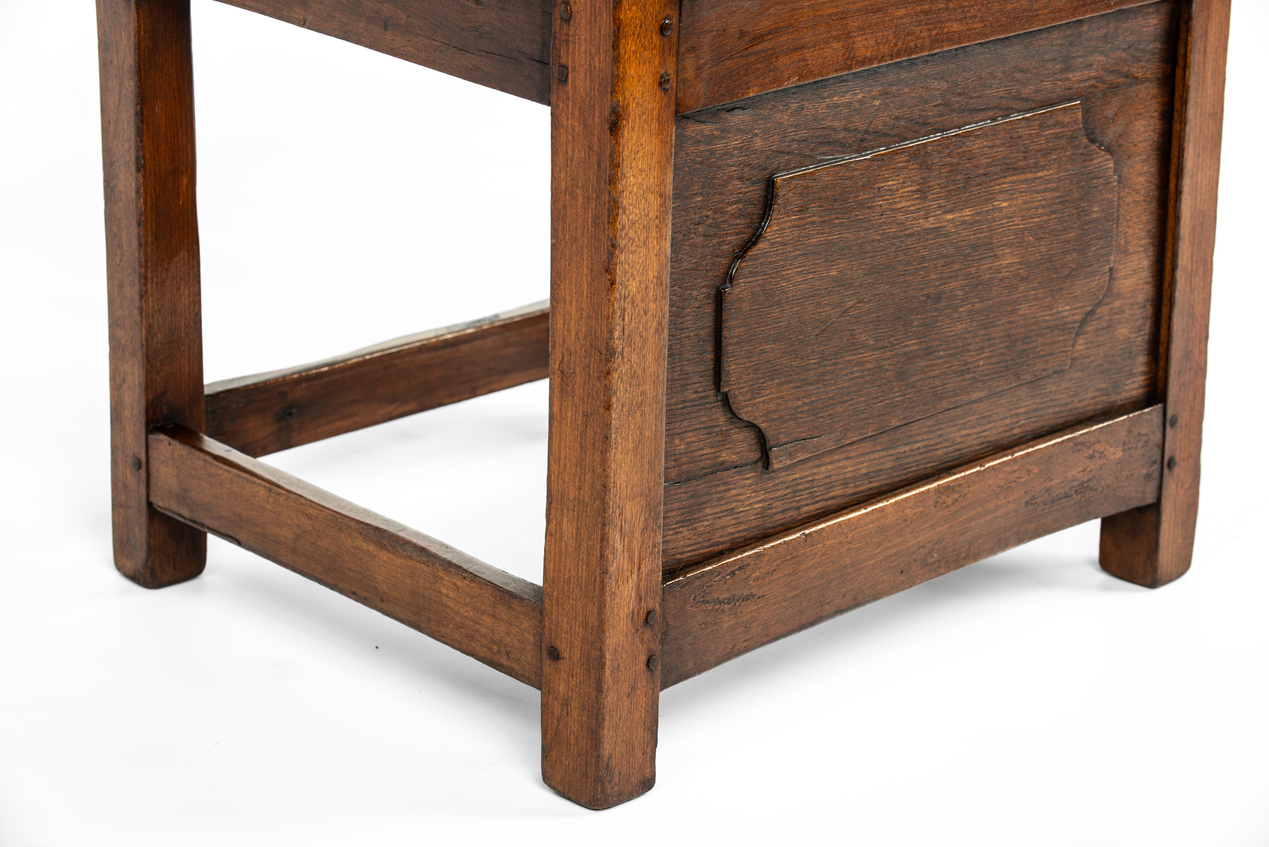 Ancien fauteuil hollandais de la fin du 18e siècle en chêne et en Beeche couleur miel foncé en vente 9