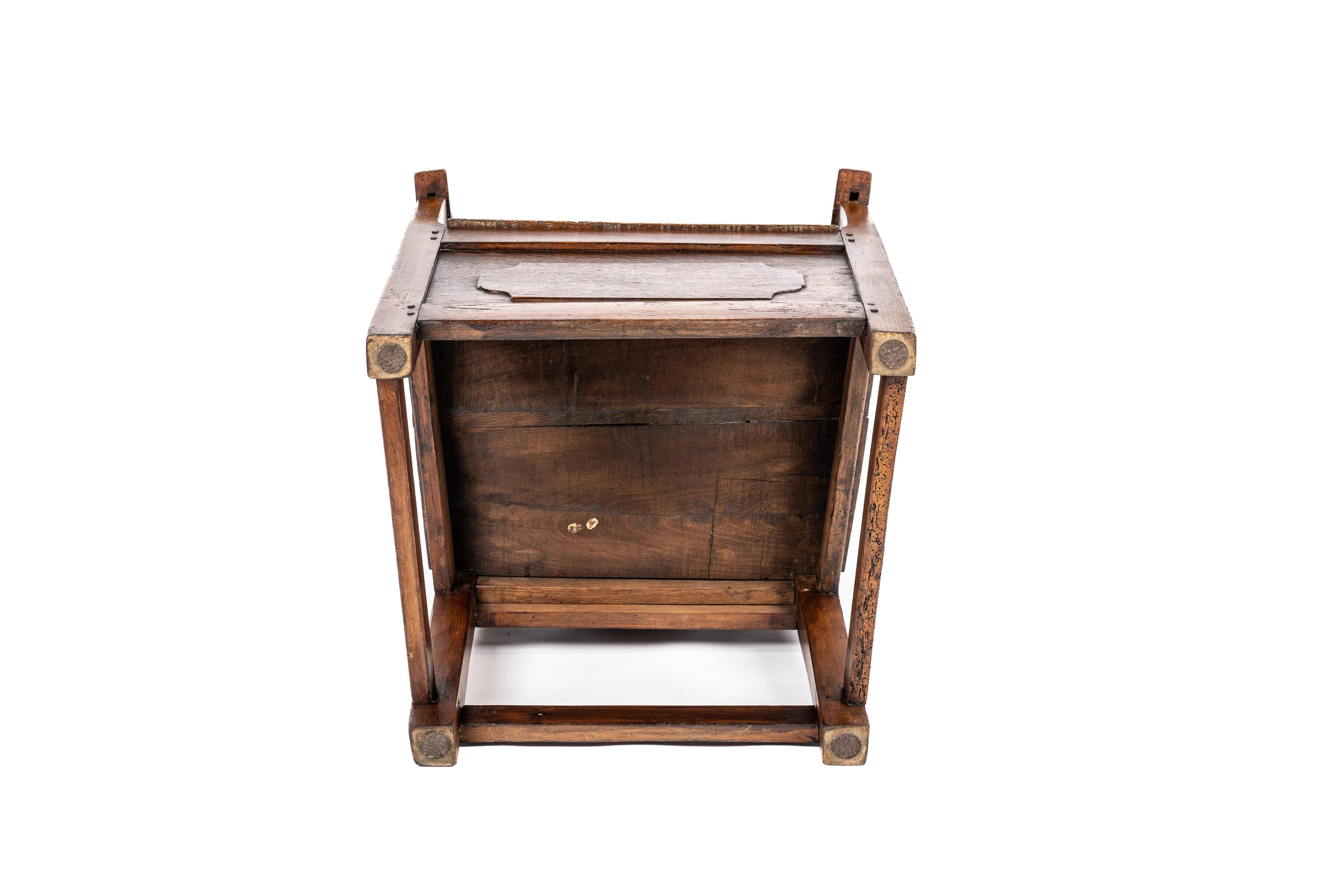 Antike späten 18. Jahrhundert niederländischen Eiche und Buche Holz dunkel Honig Farbe Sessel (Buchenholz) im Angebot