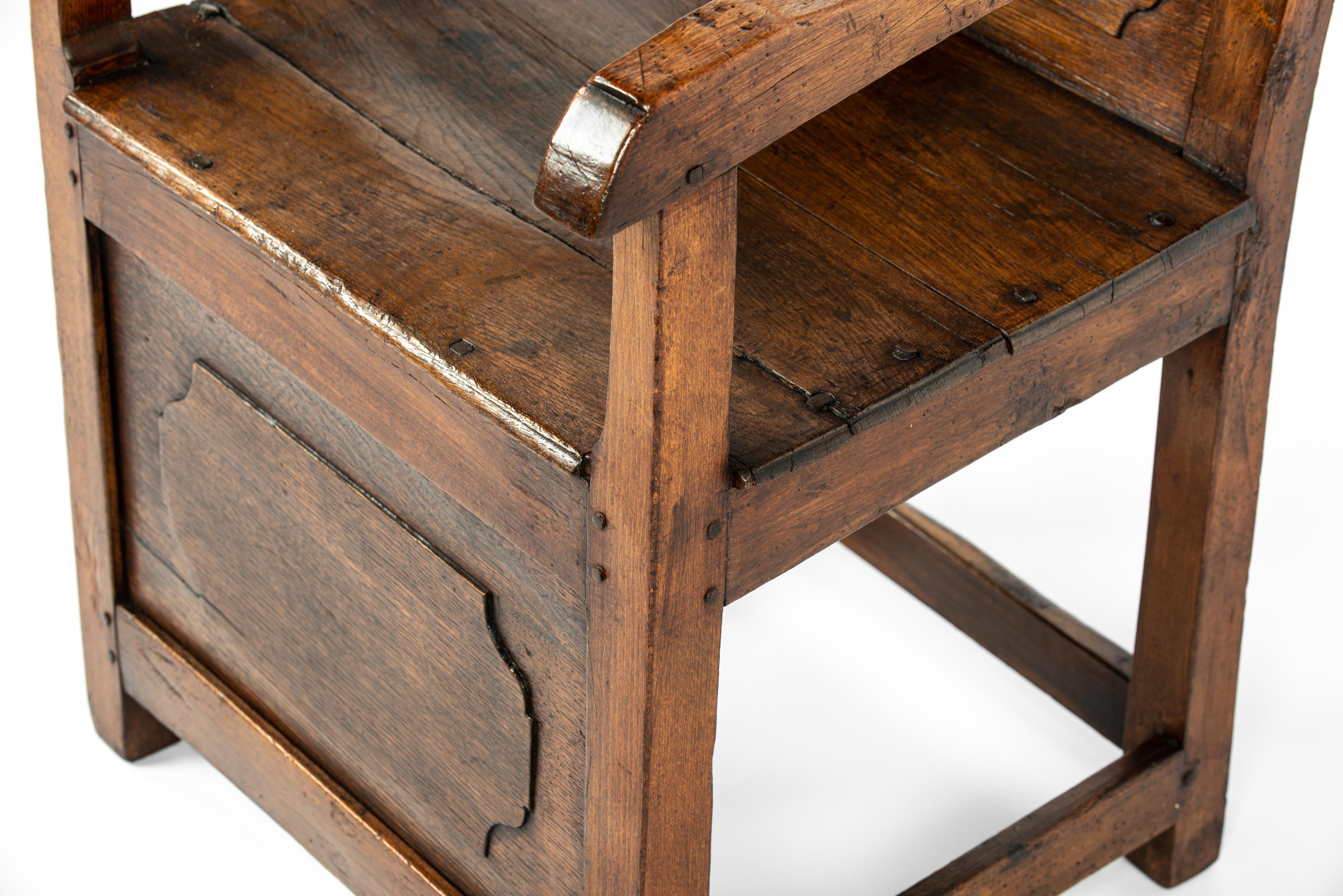 Antike späten 18. Jahrhundert niederländischen Eiche und Buche Holz dunkel Honig Farbe Sessel im Angebot 3